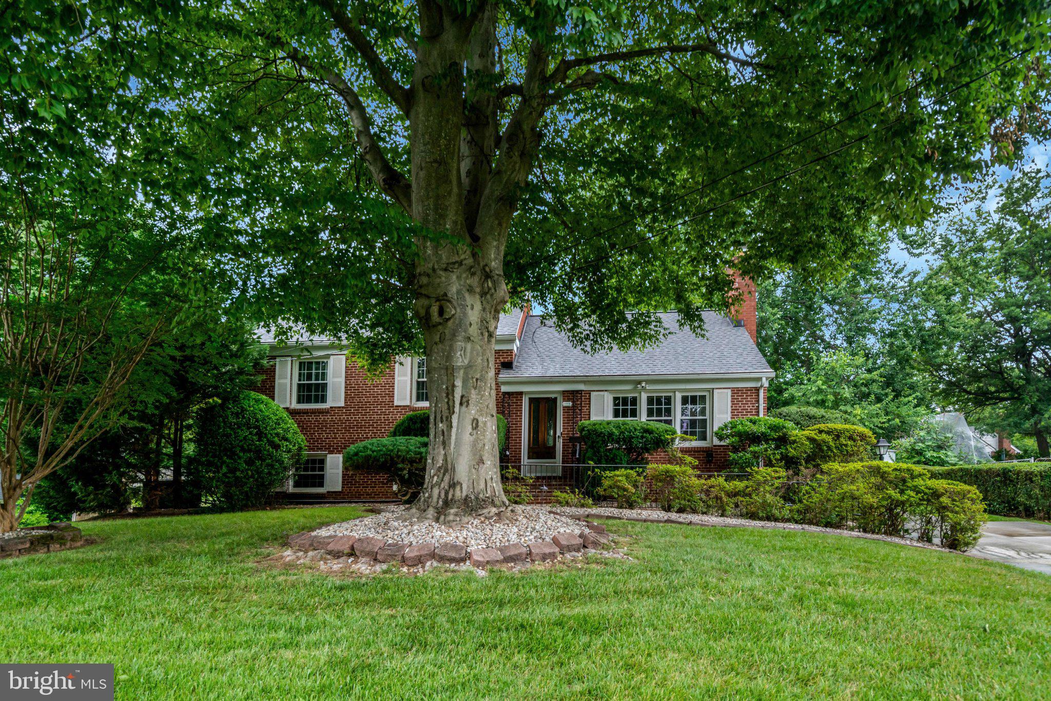 CEDAR CREST - Residential