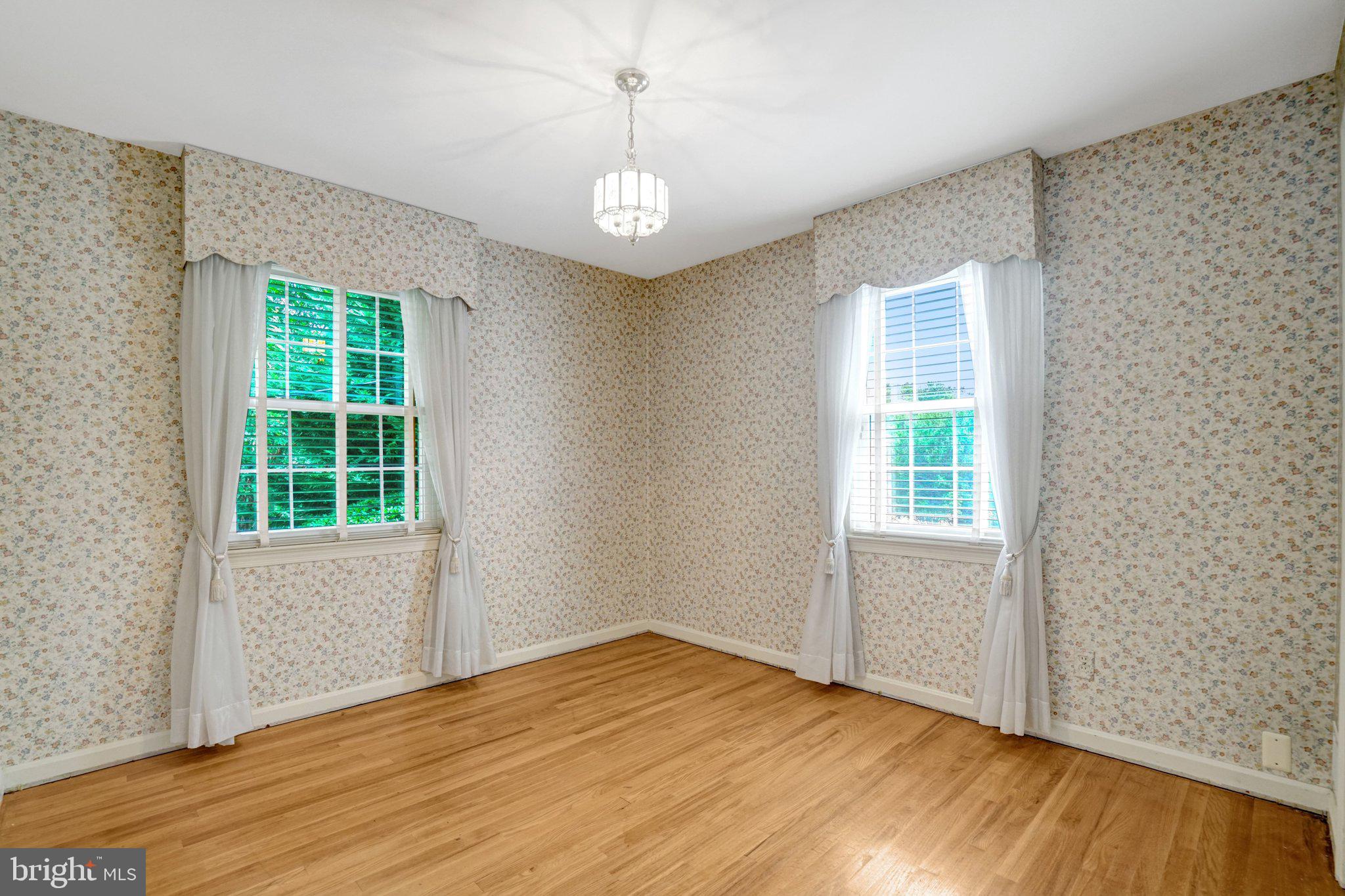 CEDAR CREST - Residential