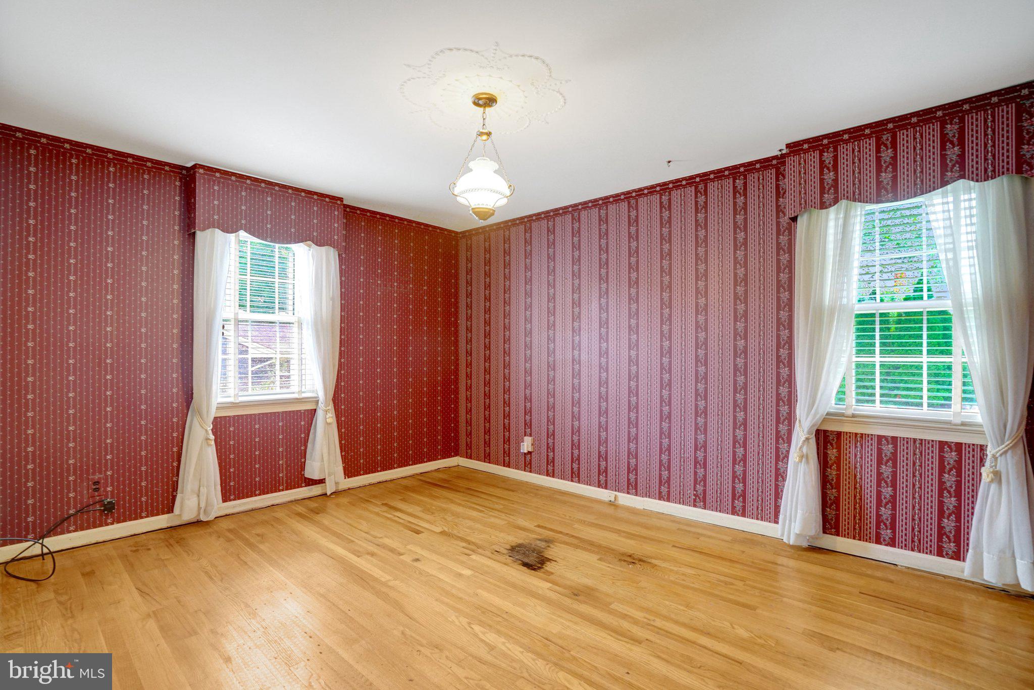 CEDAR CREST - Residential