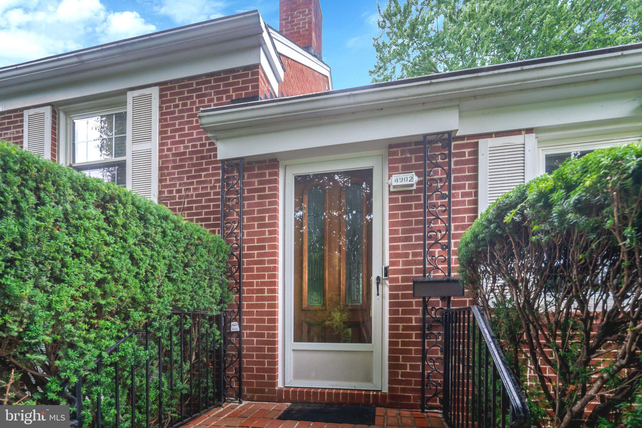 CEDAR CREST - Residential