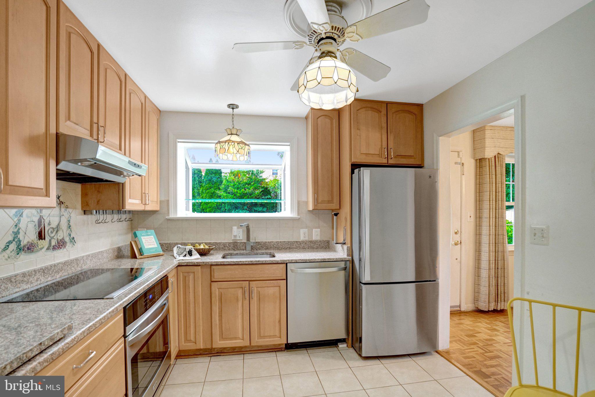 CEDAR CREST - Residential
