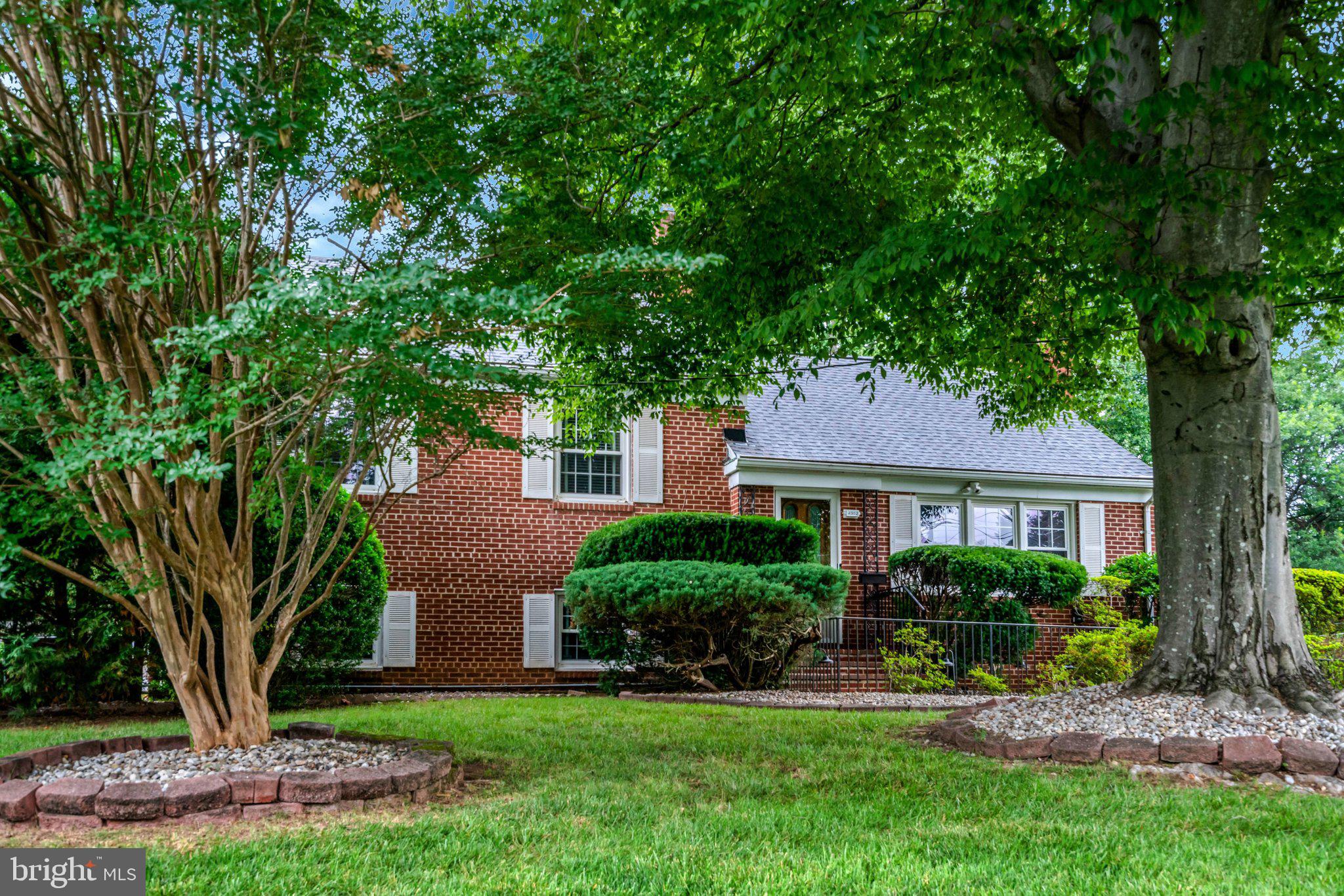 CEDAR CREST - Residential