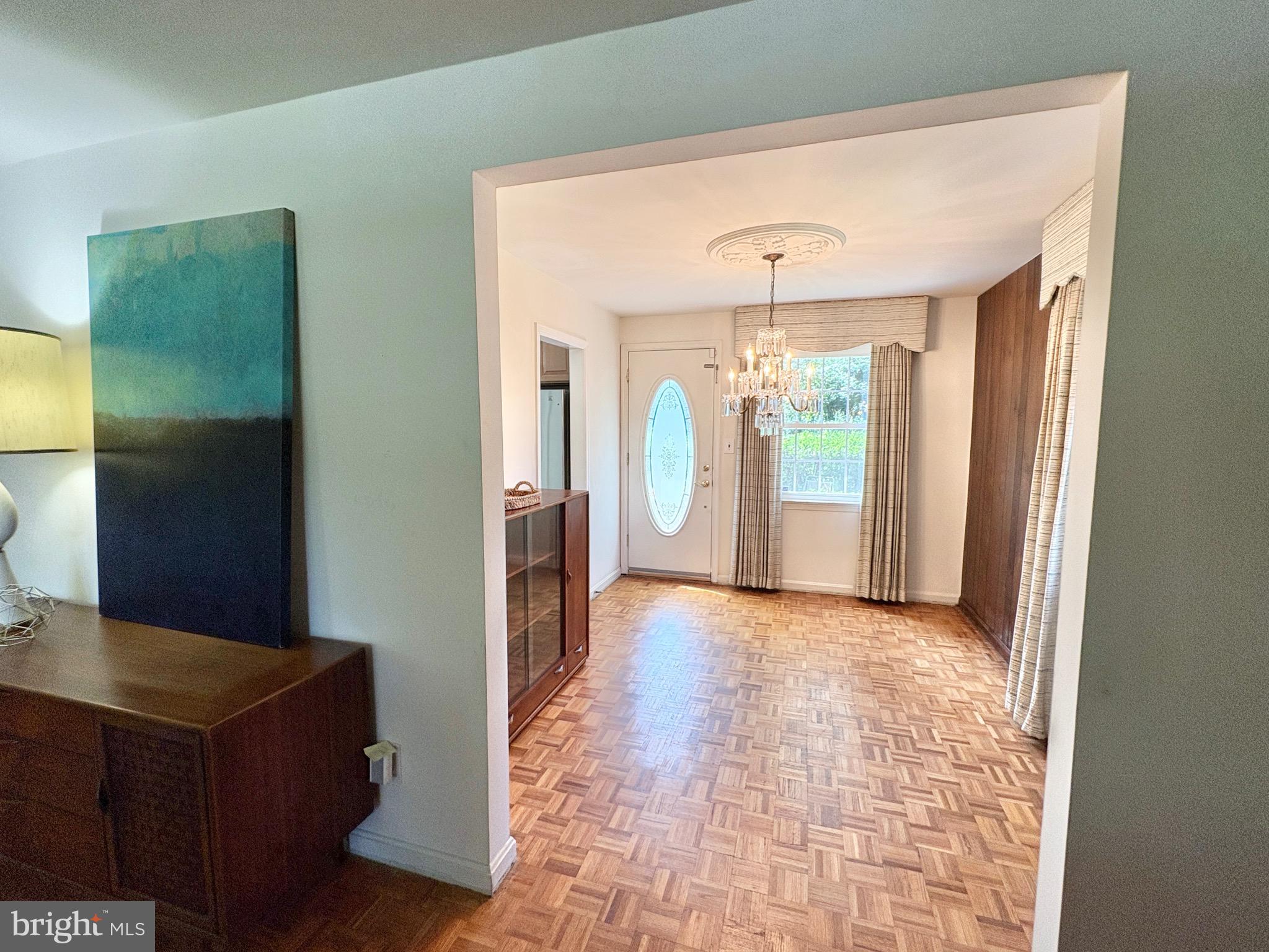 CEDAR CREST - Residential