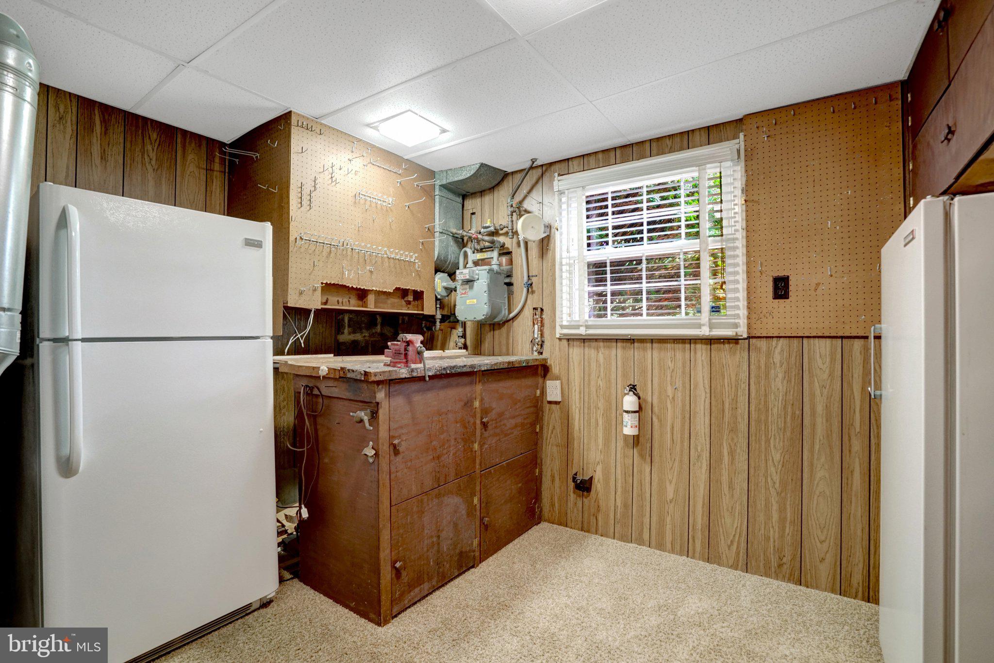 CEDAR CREST - Residential