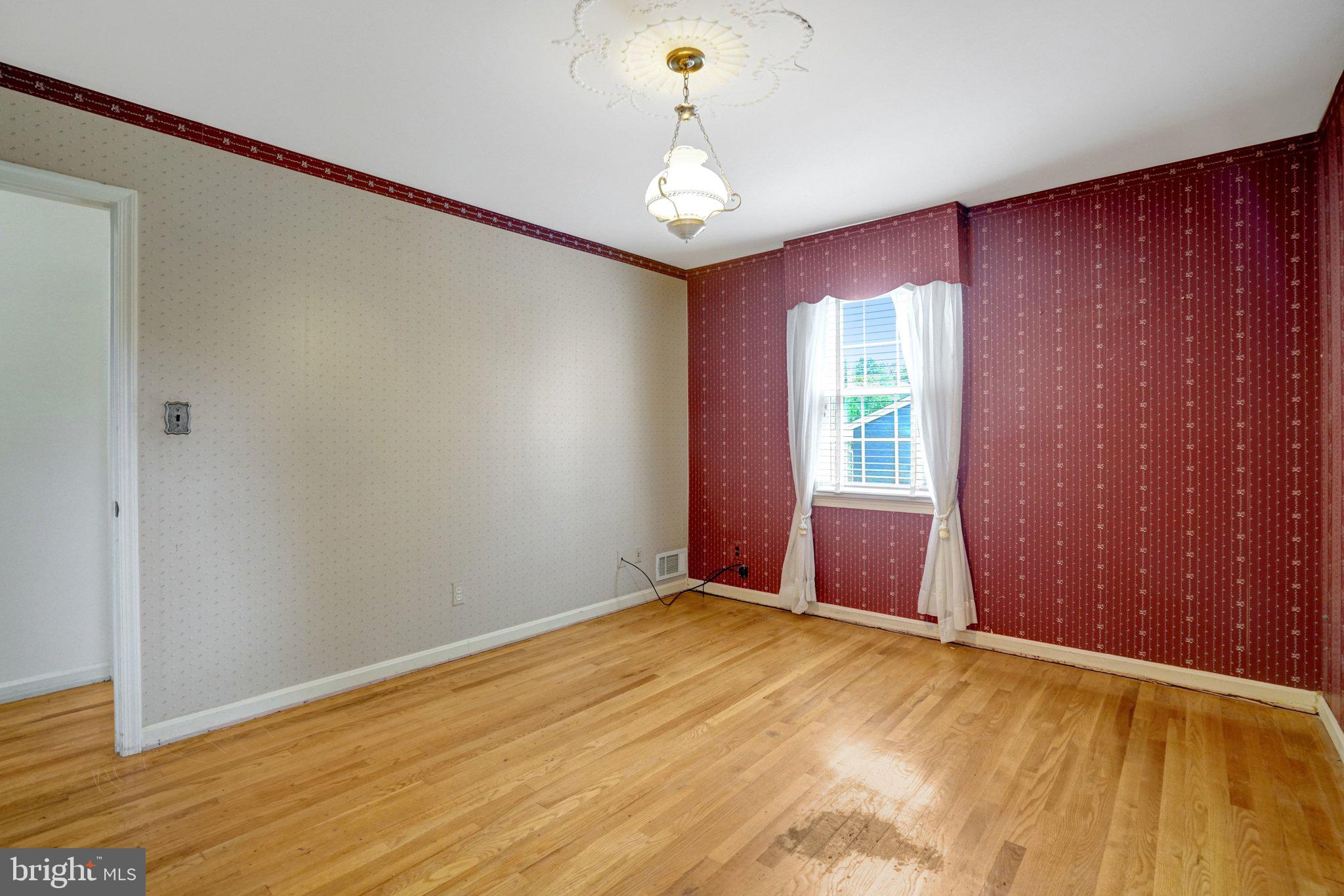 CEDAR CREST - Residential