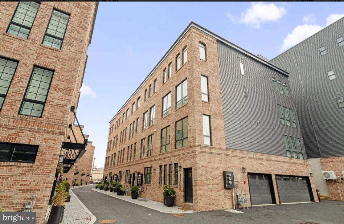 GRADUATE HOSPITAL - Residential