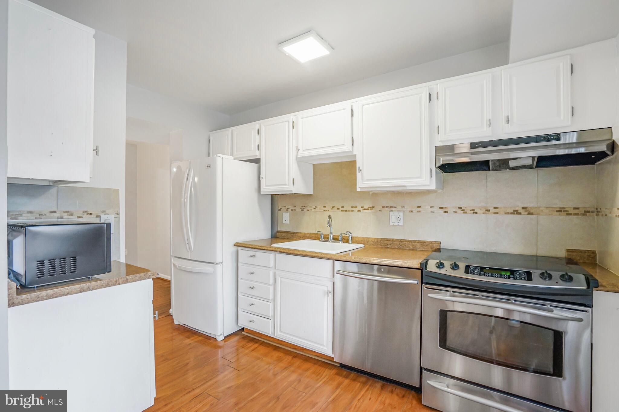 KEENE MILL WOODS - Residential