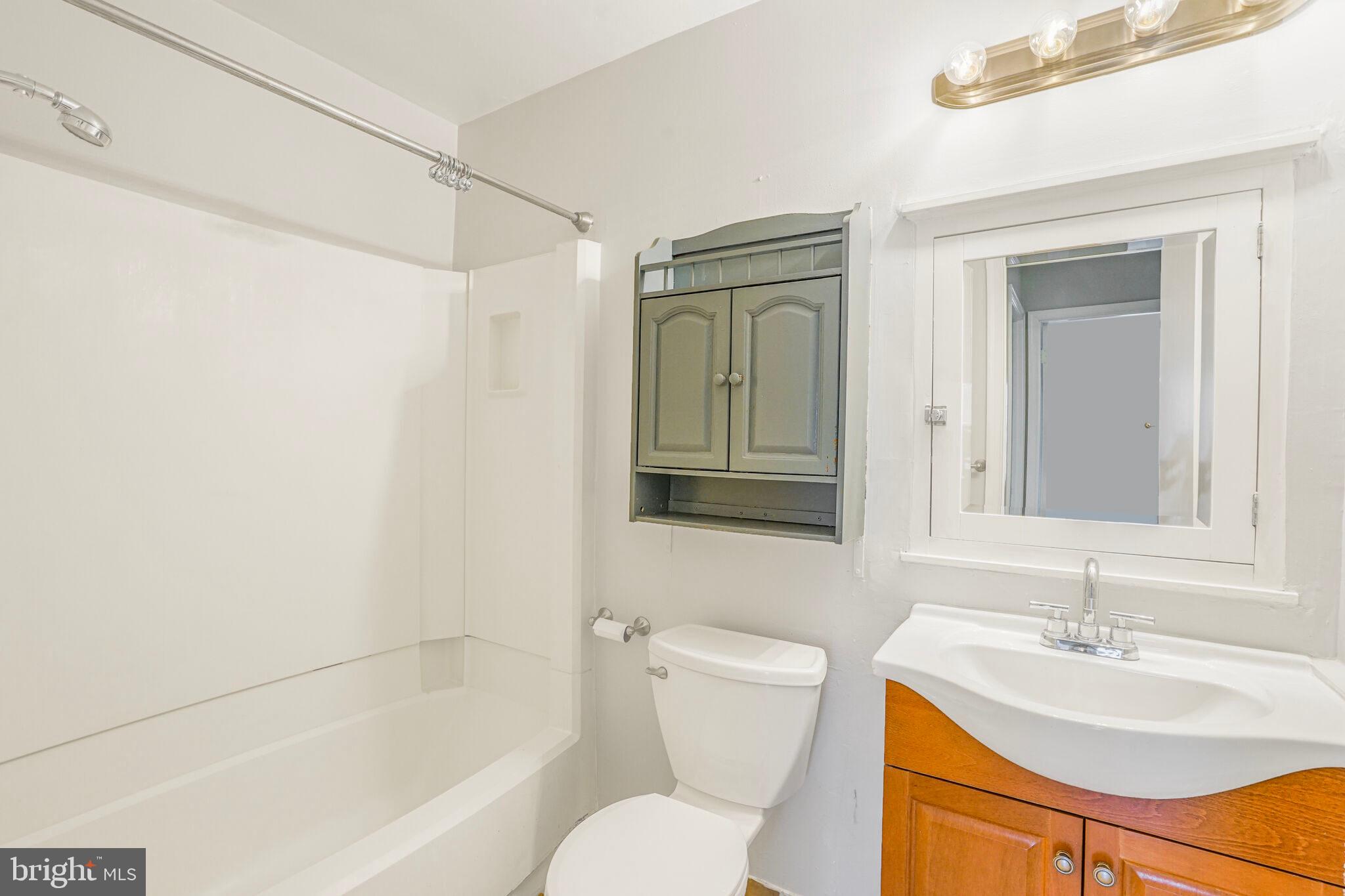 KEENE MILL WOODS - Residential