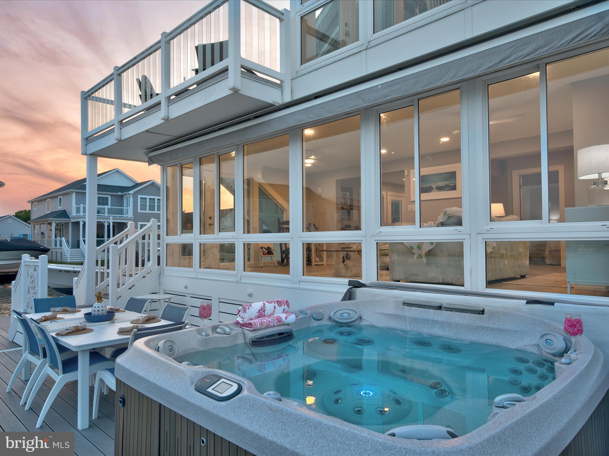 CAPE WINDSOR - Residential