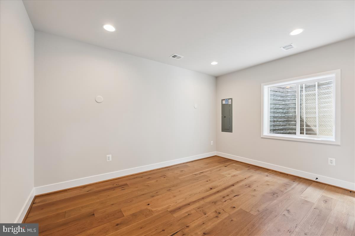 AMALYN - Residential
