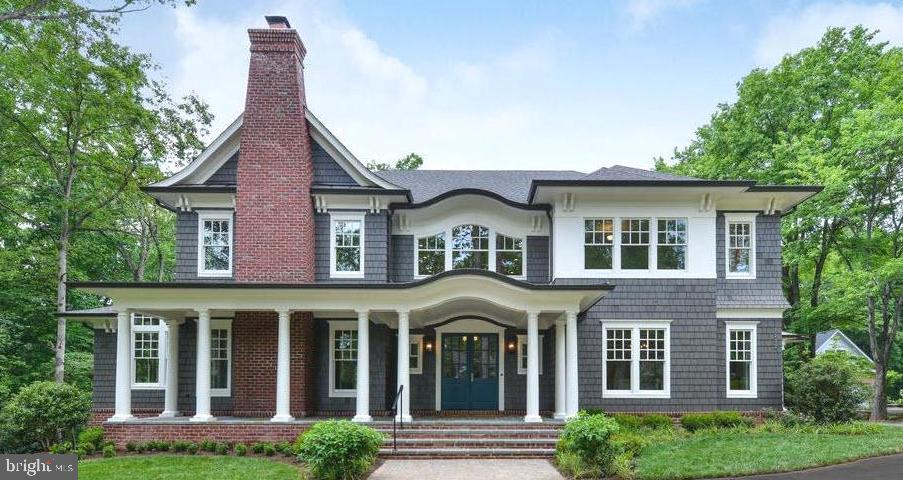 Renowned for exceptional craftsmanship, timeless architecture, and meticulous
attention to detail, Artisan Builders bring their award-winning home designs to
Knolewood—your one last chance to live in a new luxury community in McLean. This
home showcases what can be built on Lot 24, however, it can be customized on any
available lot. Thoughtfully designed floor plans offer flexibility, including options for
elevators, main-level primary bedrooms, golf stimulation rooms, and more to suit your
lifestyle. All homesites provide ample space for resort-style pools, sports courts, and
outdoor living areas. You can tour model homes at 780 Falls Farm Court, Great Falls,
VA, to experience firsthand the design, finishes, and artistry that define every Artisan
Builders residence. Don’t miss out on this rare opportunity to build a custom Artisan
home in one of the nation’s most exclusive new communities.
Photos are of a Previously Built Home.   Final Pricing to be Determined at Contract after Buyer Consultation and Cost Plus Pricing. Buyer to purchase Lot directly.  Listing is reflective of total projected cost to purchase and build.