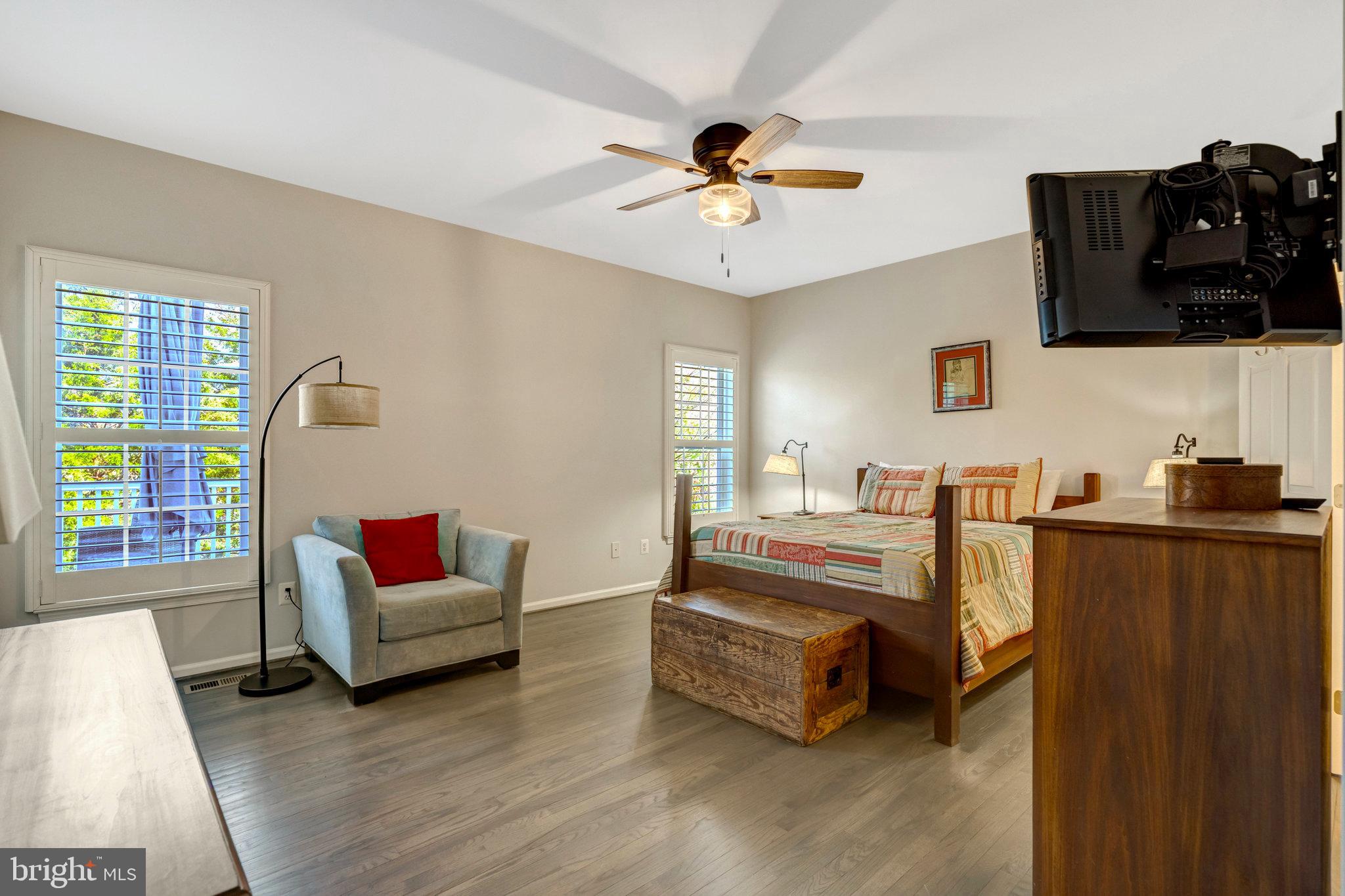 VILLAS AT THE RIDGES - Residential