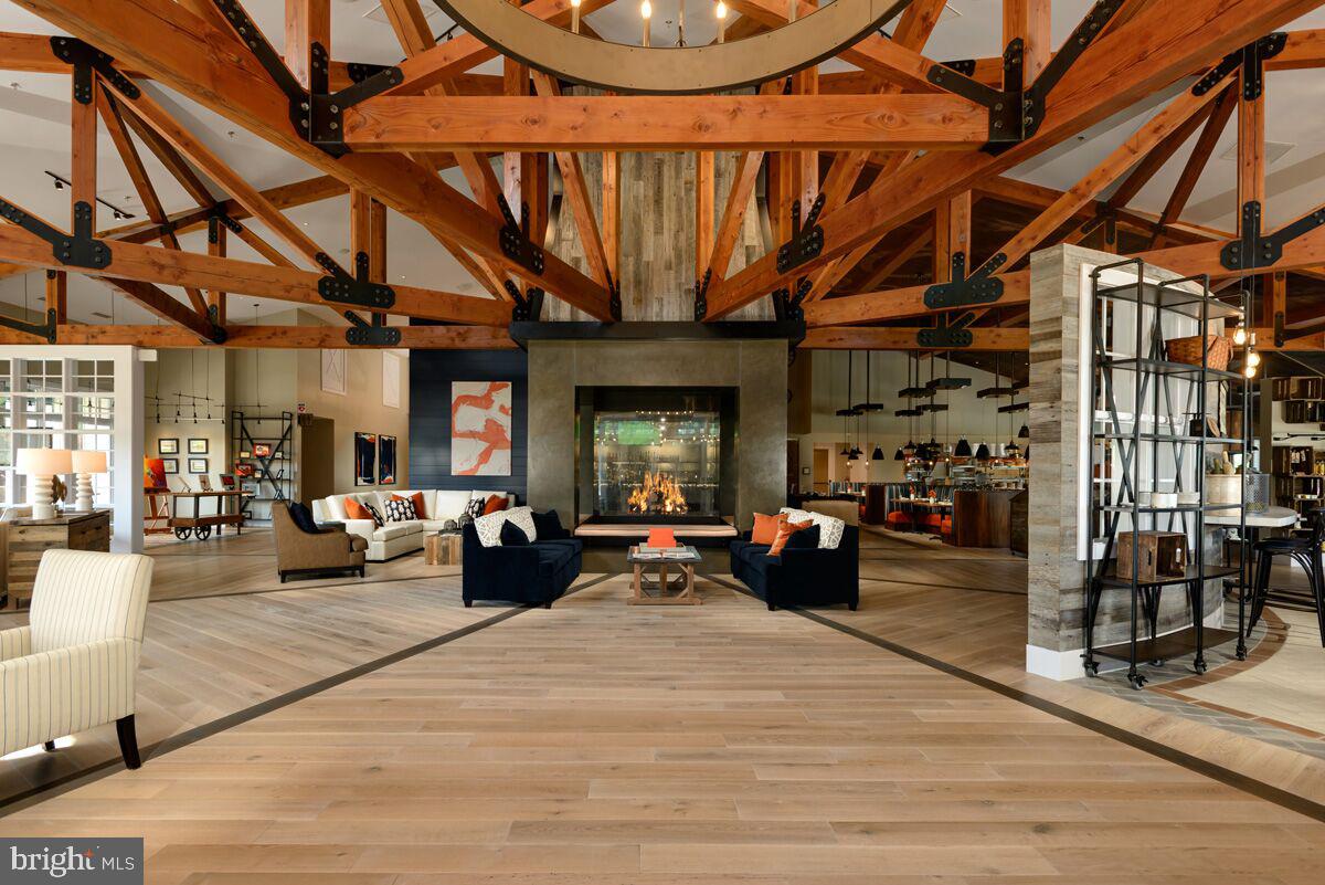 LAKE FREDERICK - Residential