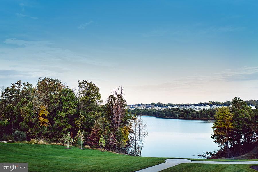 LAKE FREDERICK - Residential