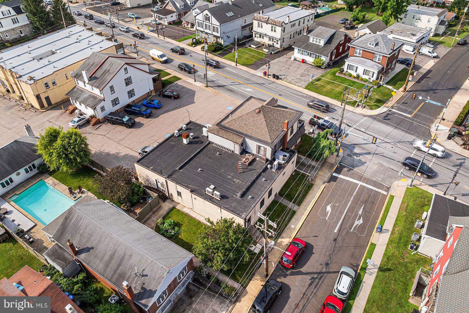 JENKINTOWN - Commercial Sale