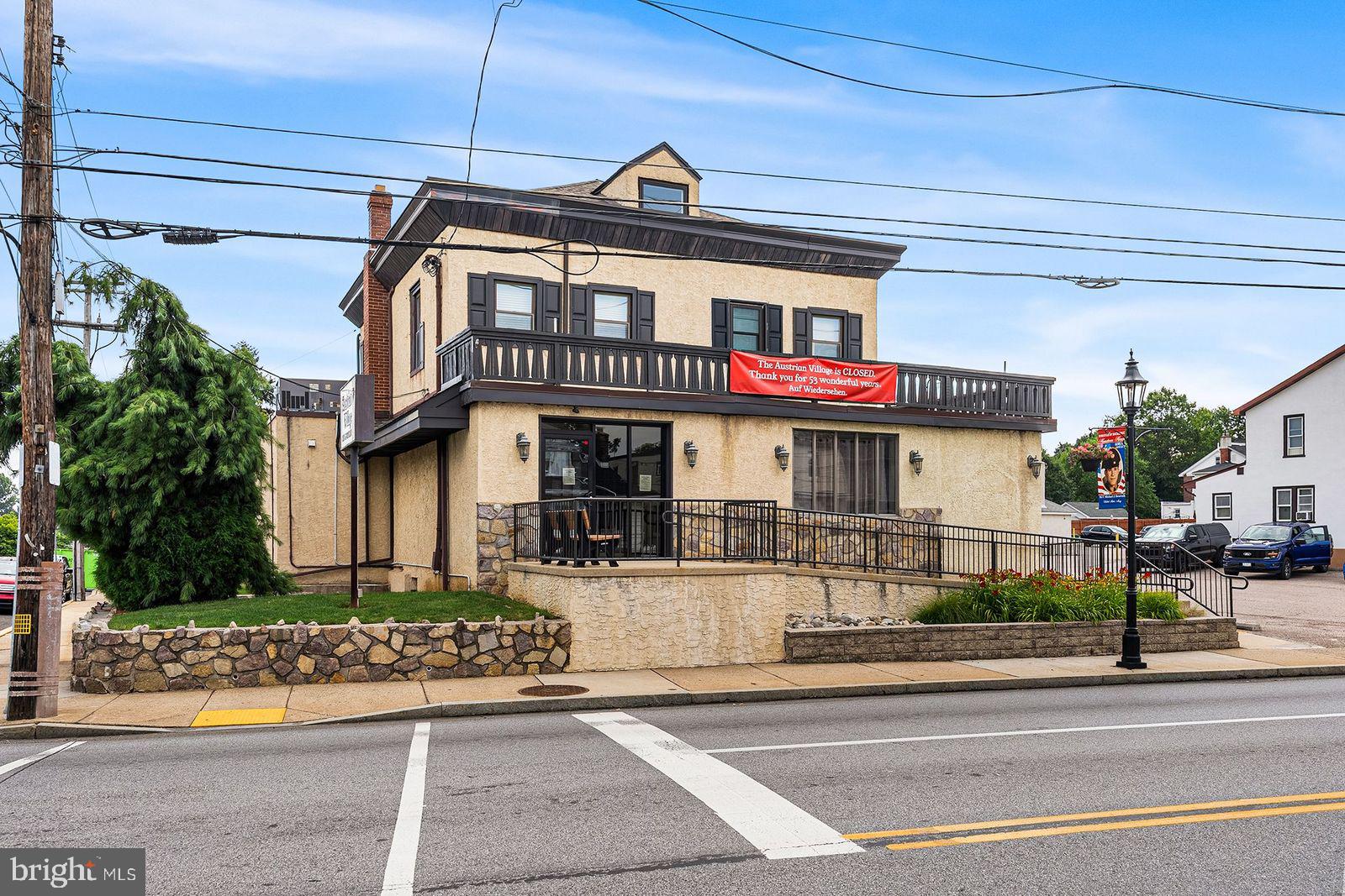 JENKINTOWN - Commercial Sale