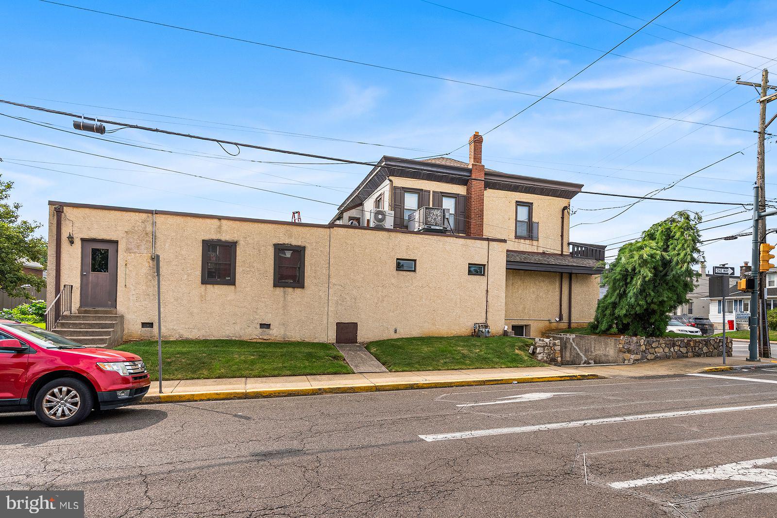JENKINTOWN - Commercial Sale