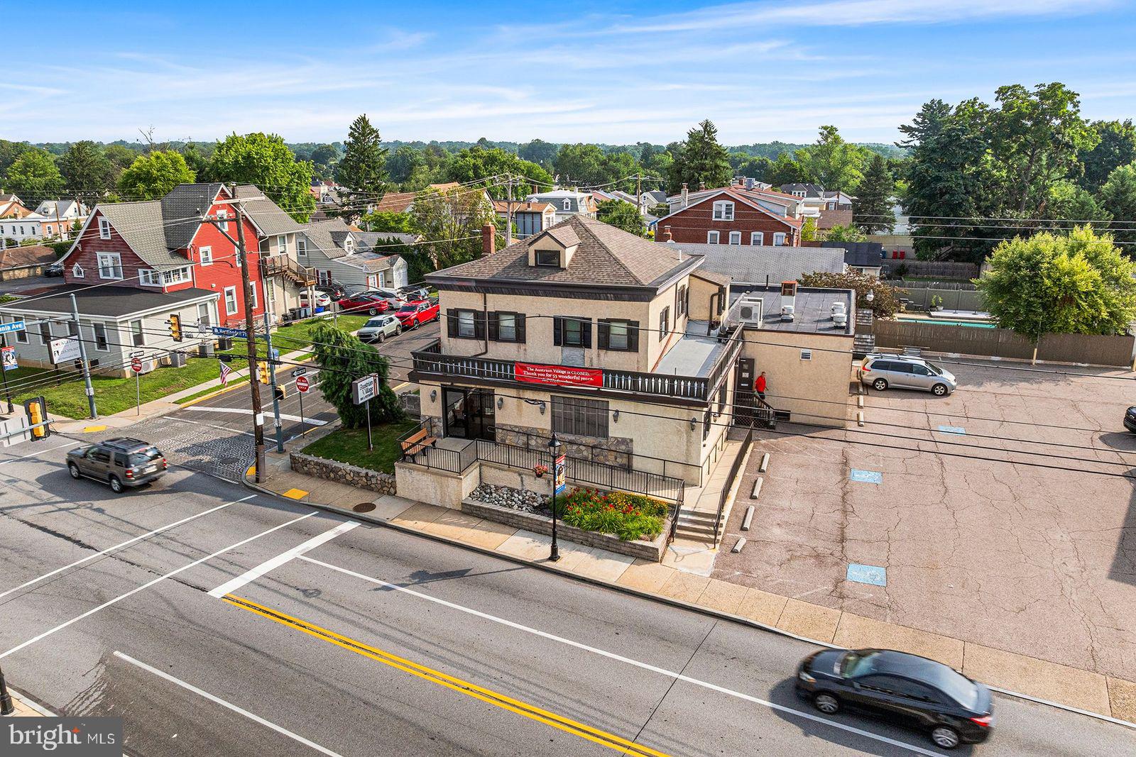 JENKINTOWN - Commercial Sale