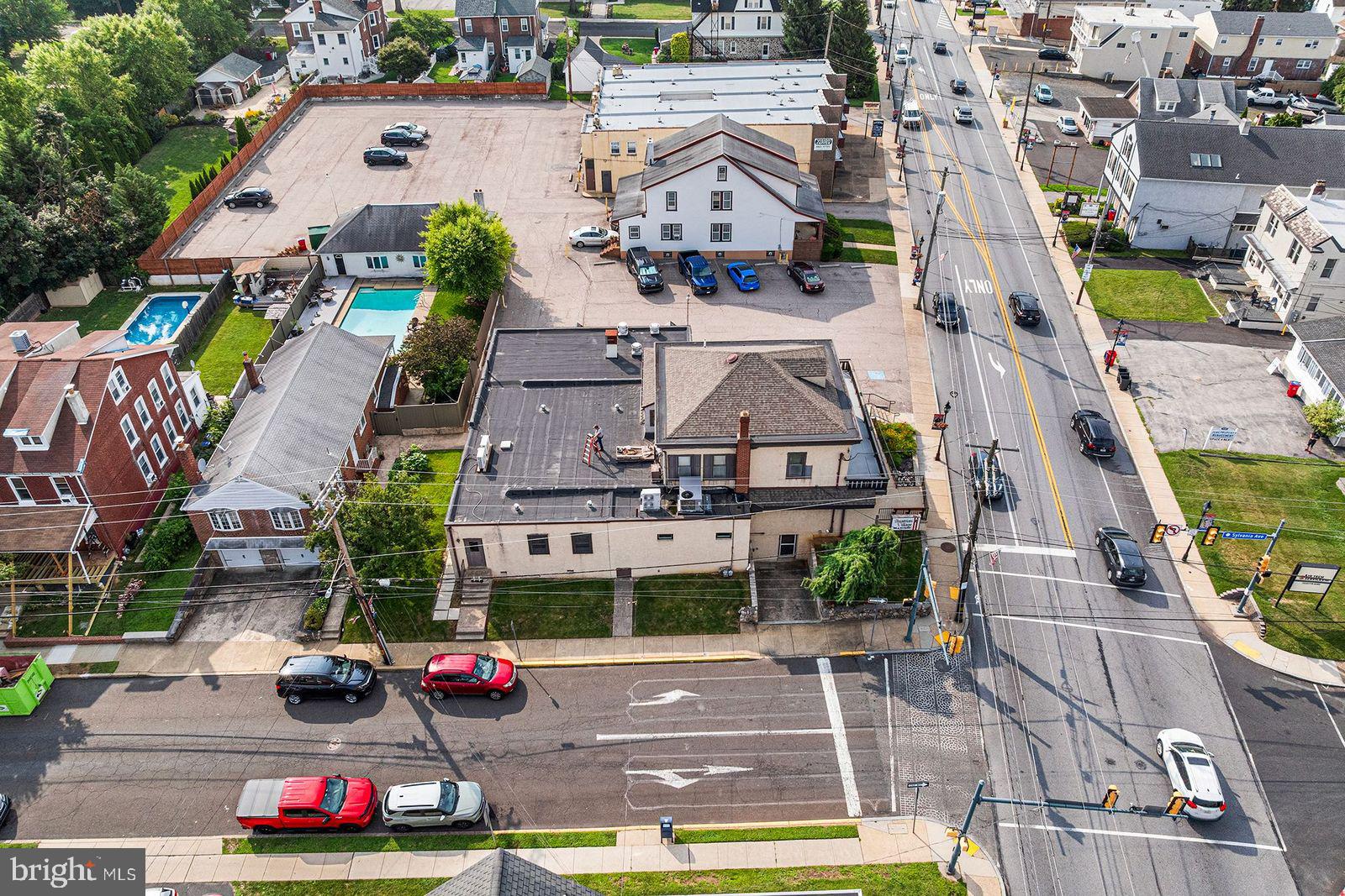 JENKINTOWN - Commercial Sale