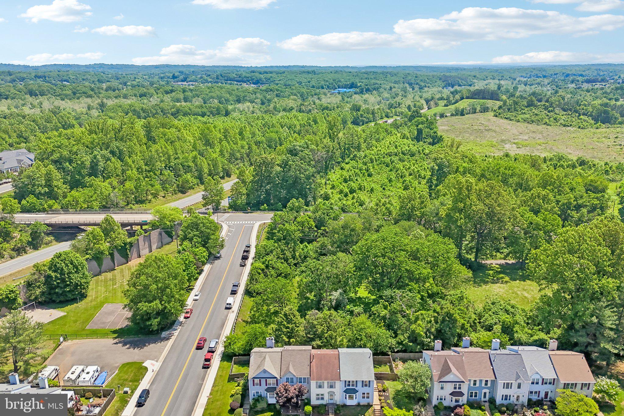 OAK SPRINGS - Residential