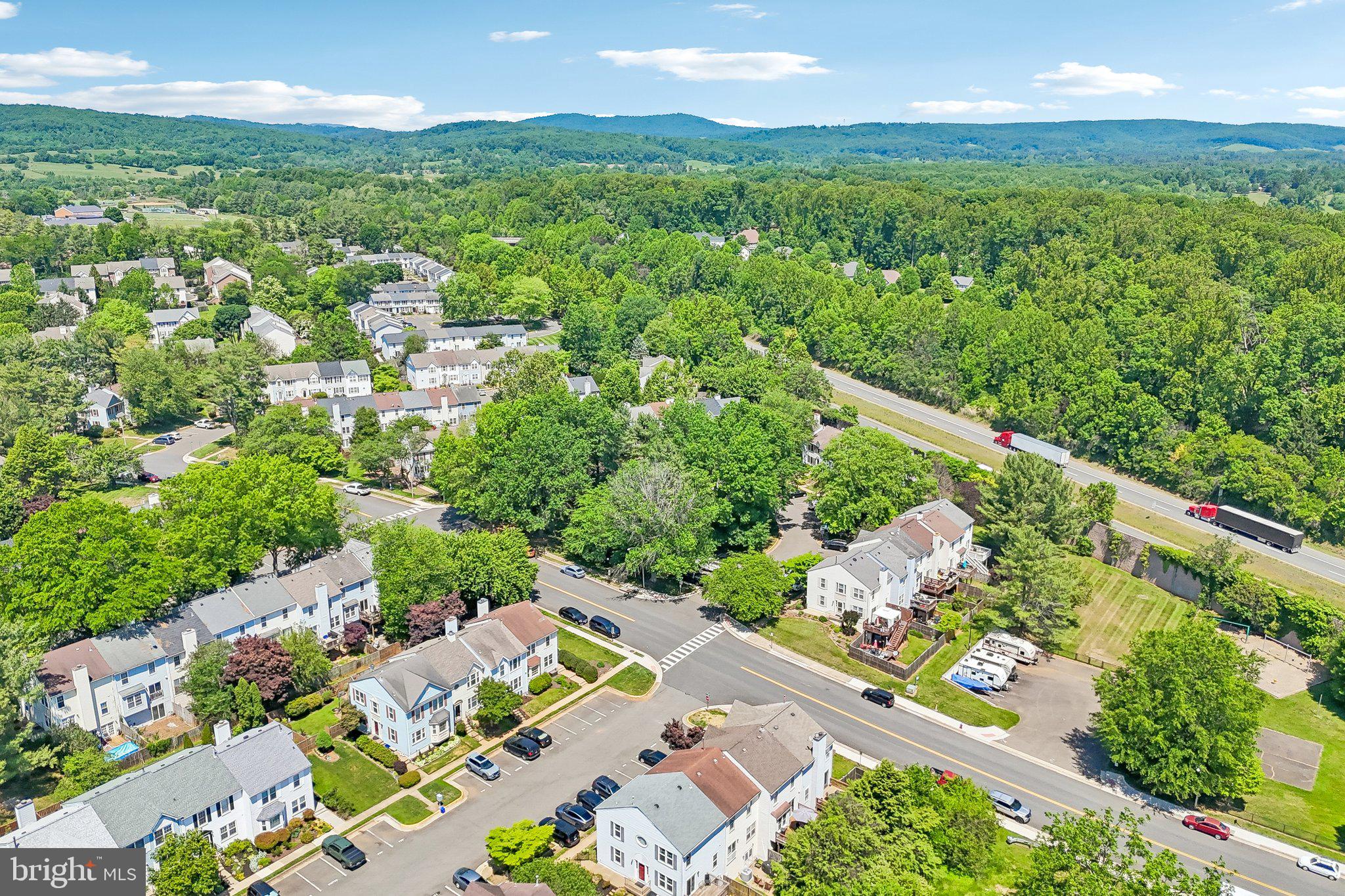 OAK SPRINGS - Residential