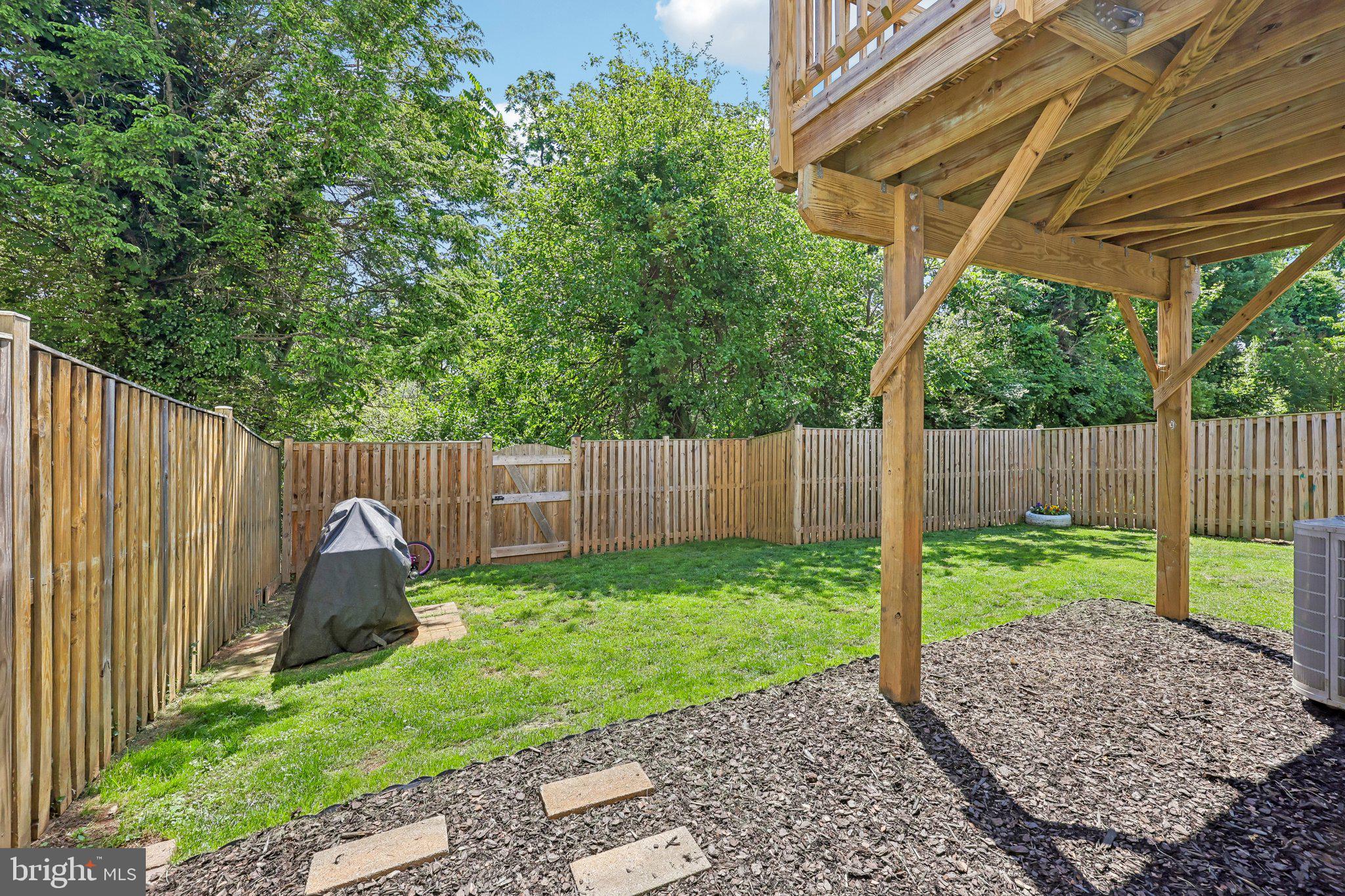 OAK SPRINGS - Residential
