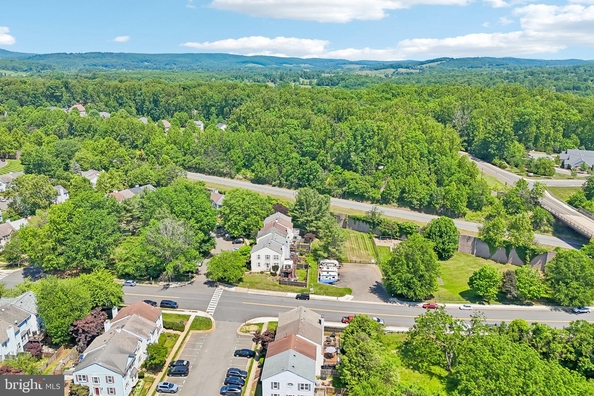 OAK SPRINGS - Residential
