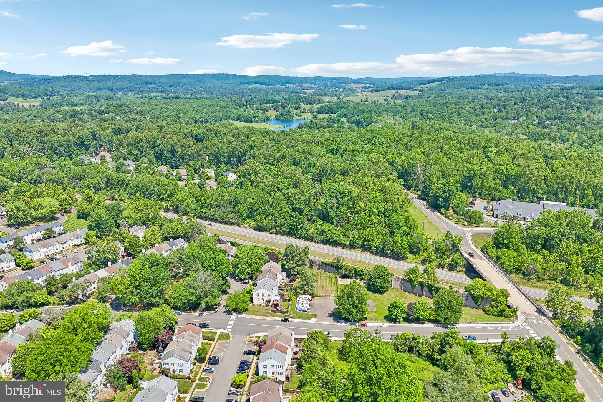 OAK SPRINGS - Residential
