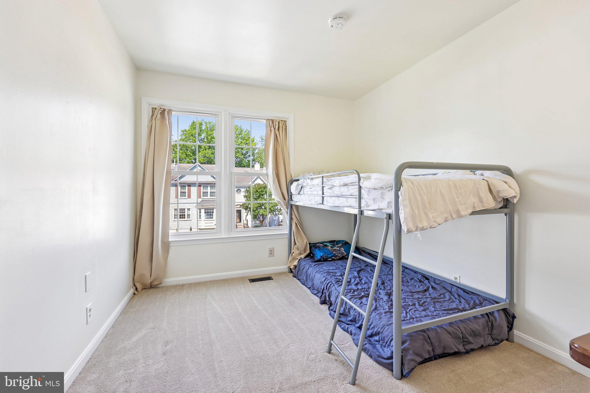 OAK SPRINGS - Residential