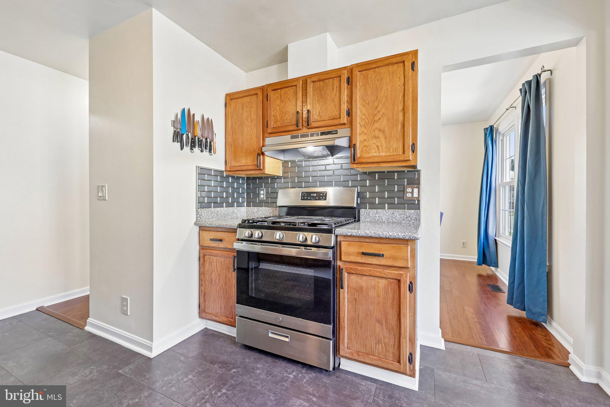 OAK SPRINGS - Residential