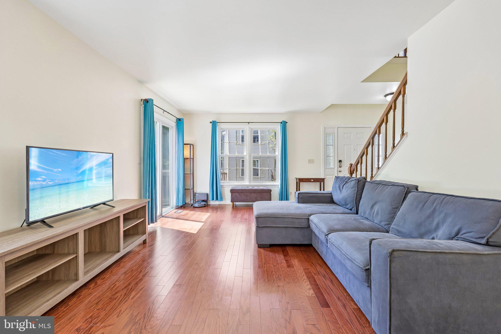 OAK SPRINGS - Residential