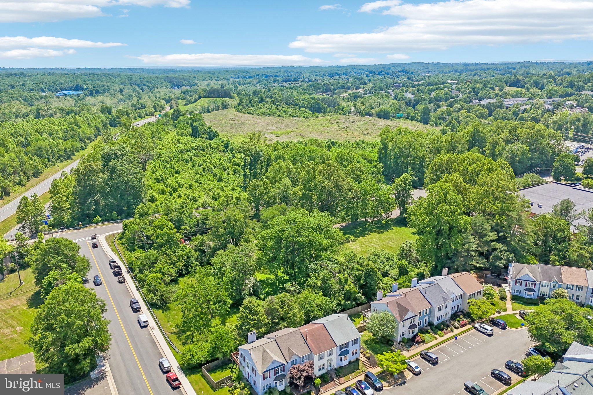 OAK SPRINGS - Residential