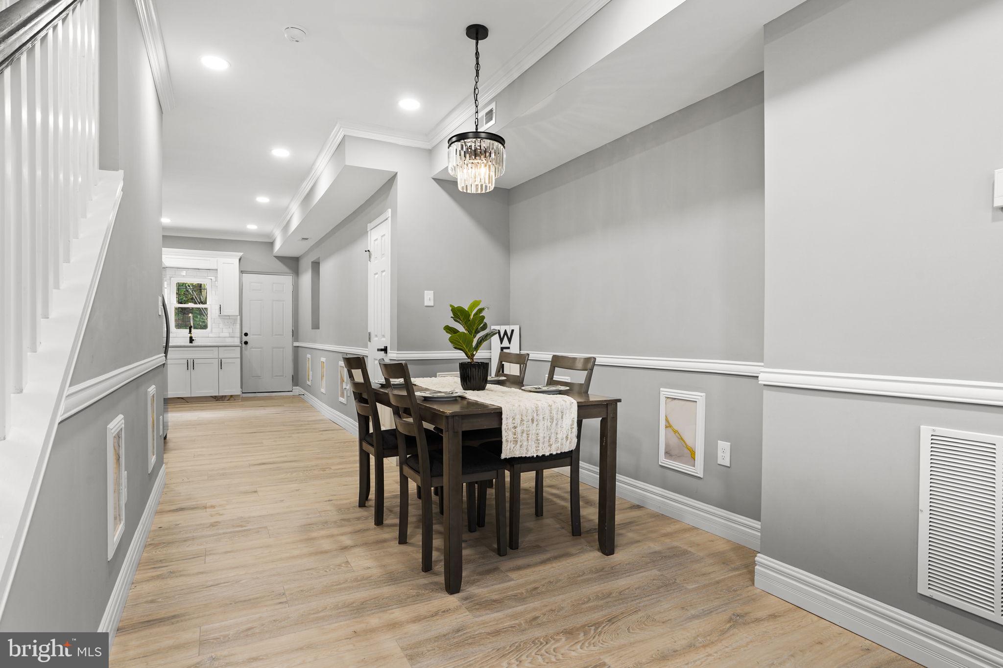 BROADWAY EAST - Residential