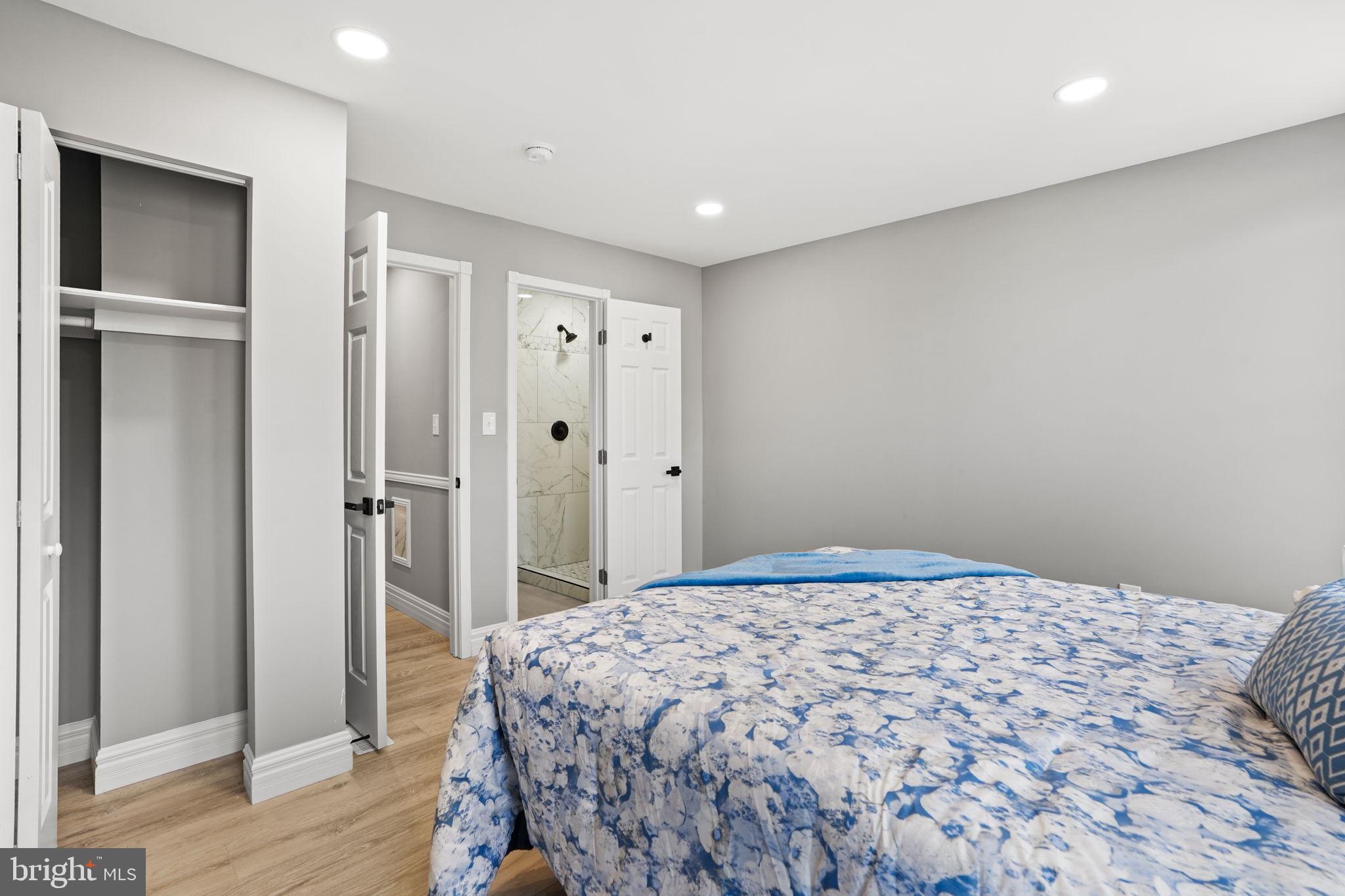 BROADWAY EAST - Residential