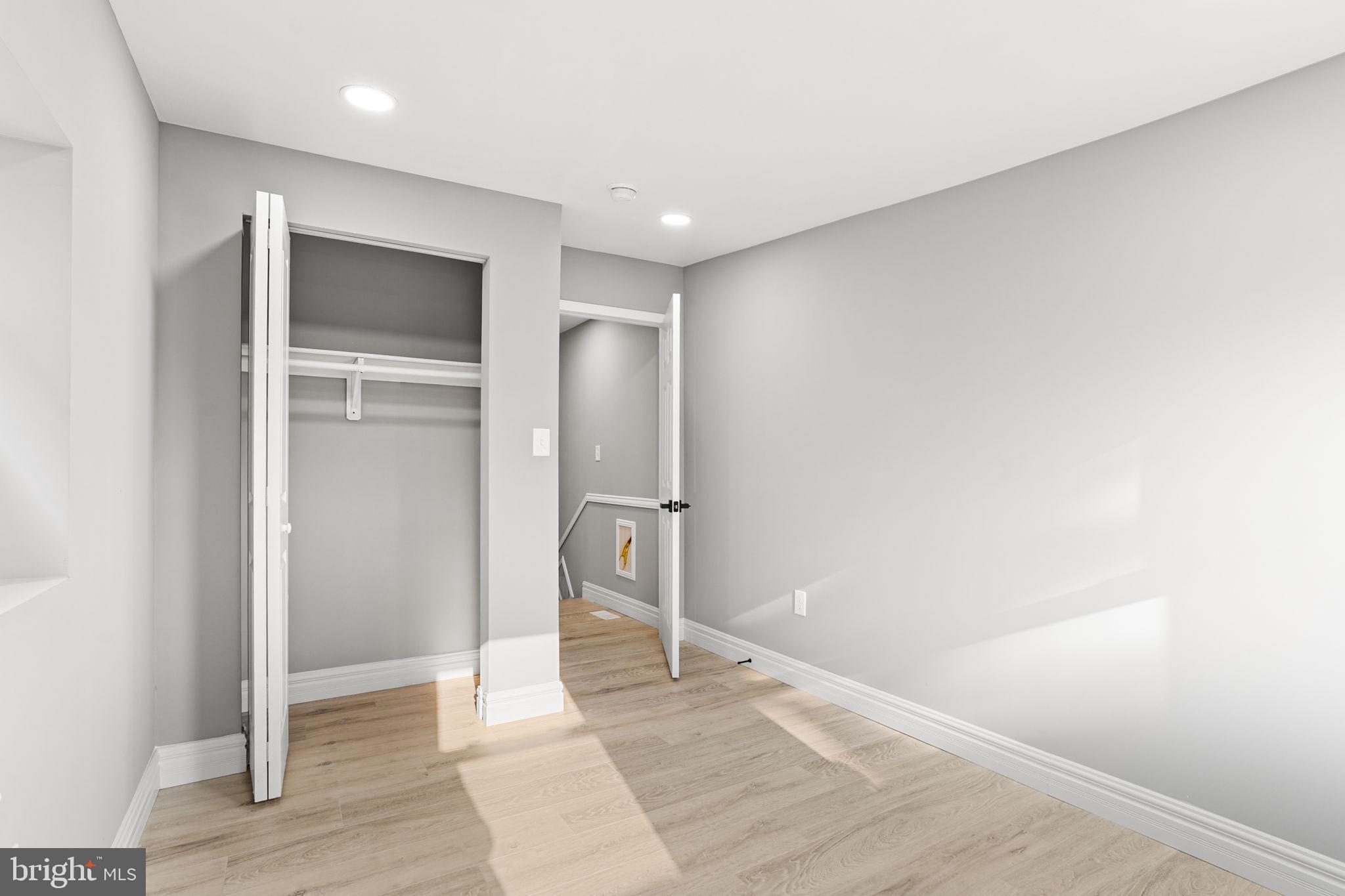 BROADWAY EAST - Residential