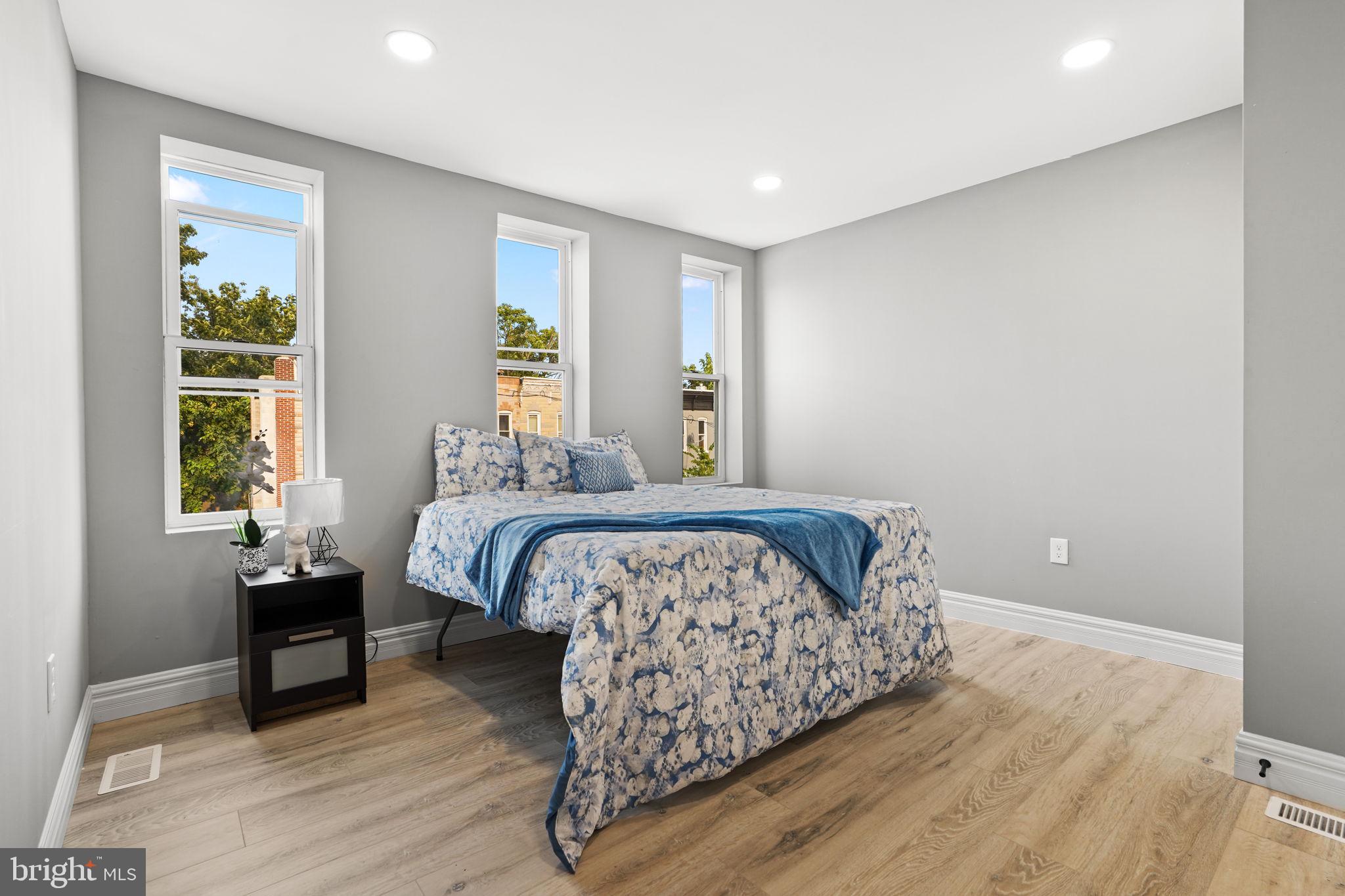 BROADWAY EAST - Residential