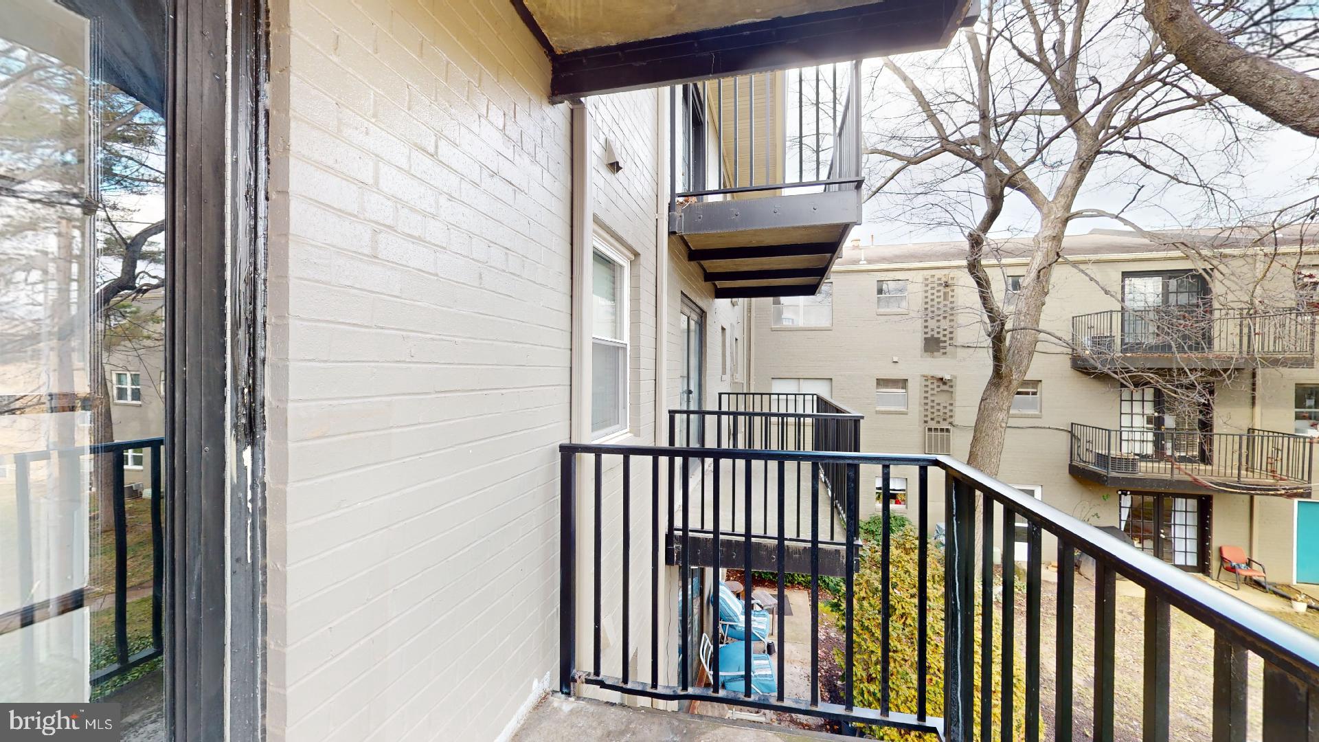 MAYFLOWER SQUARE - Residential