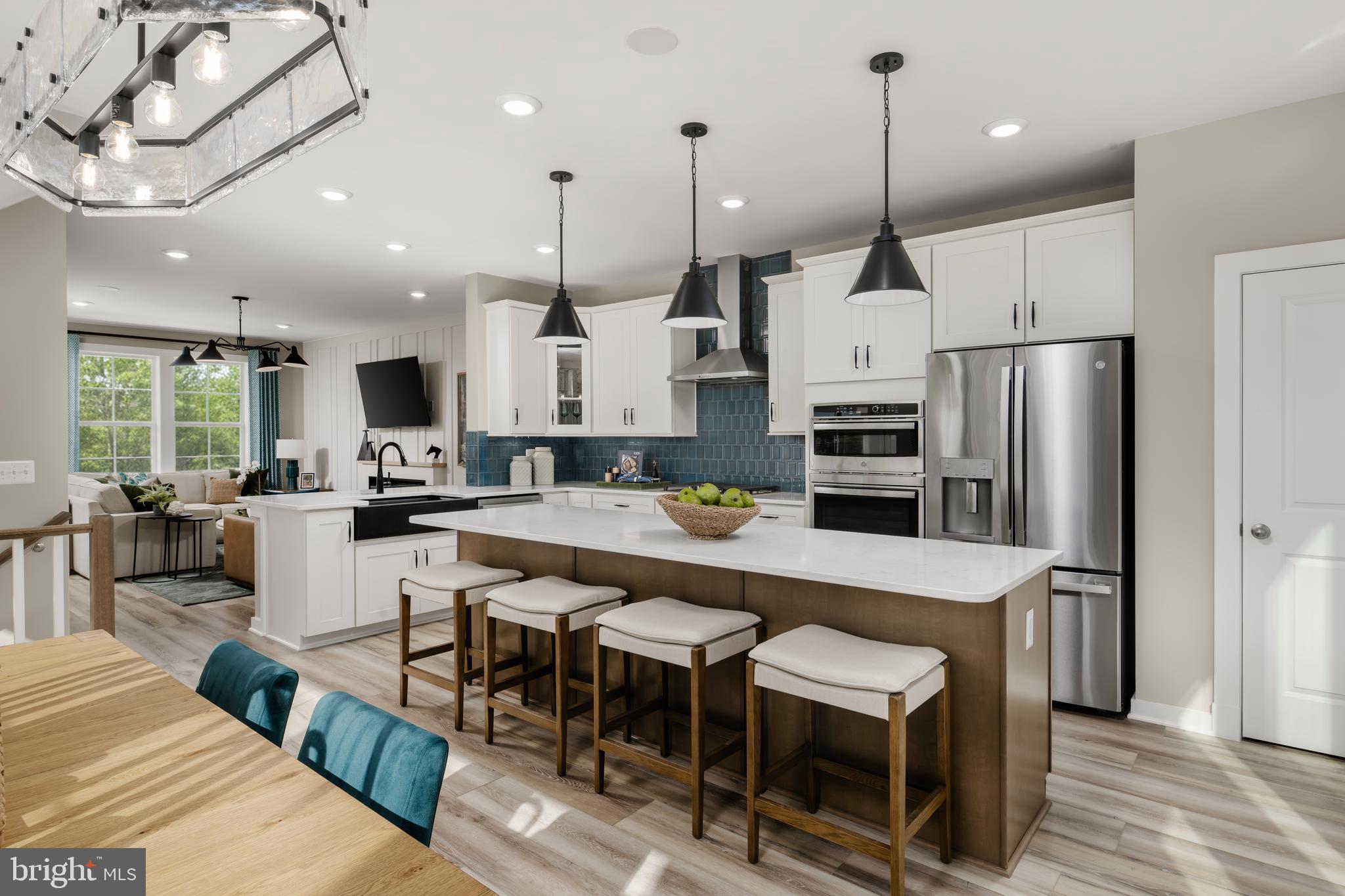 MARY'S LANDING - Residential