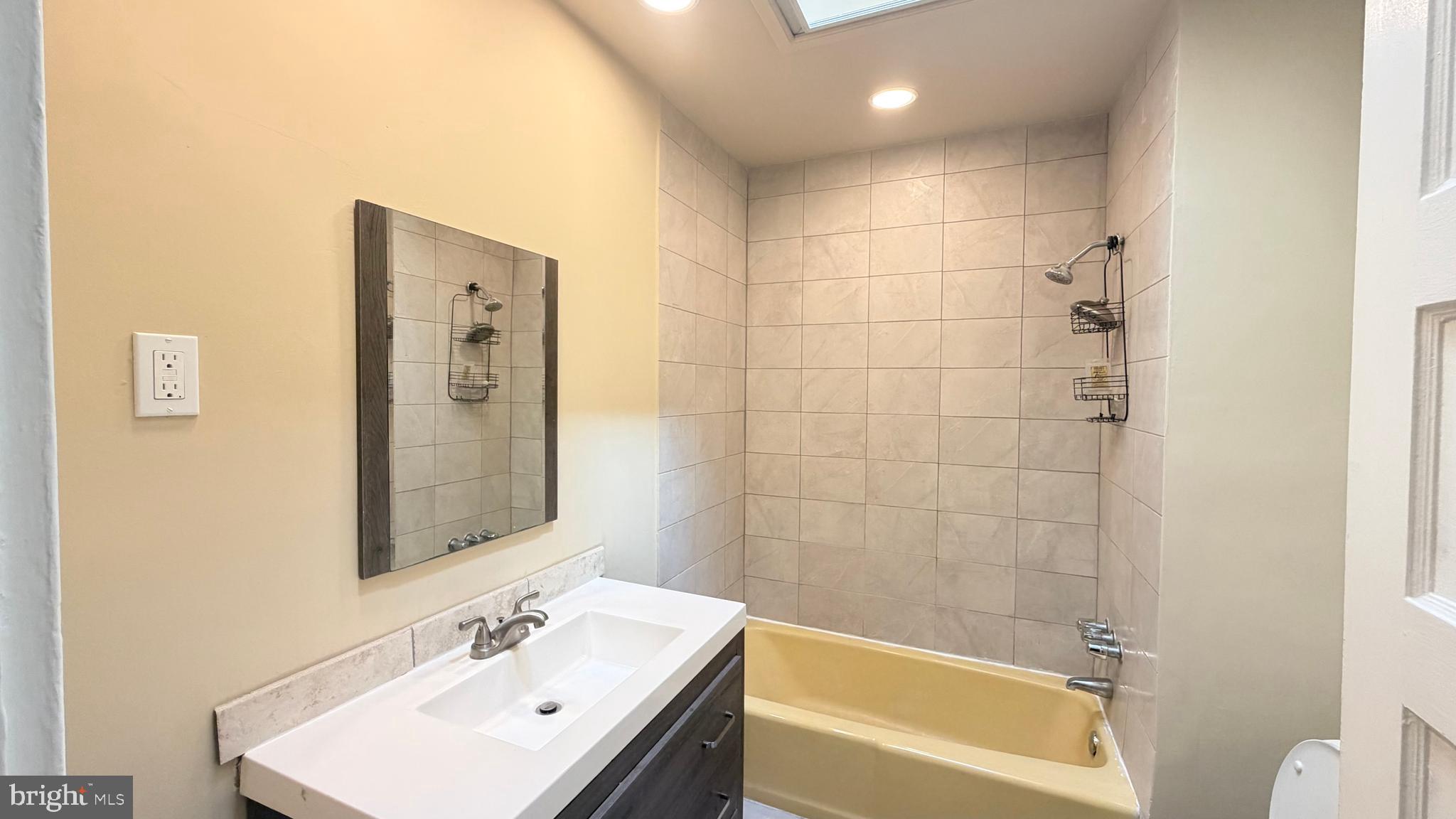 PHILADELPHIA (NORTH) - Residential