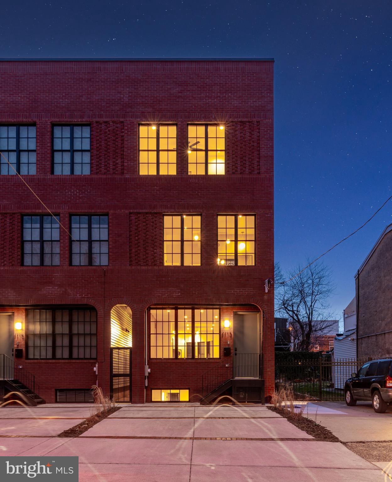***Open House on Sunday, June 2!!! ***

Welcome to the last remaining custom gem from "The Pair on Palmer", a brand new home on the riverside in booming Fishtown. Enjoy 2-car private parking, a thoughtfully engineered interior floorplan with over 3,500 square feet of living space and four oversized bedrooms. Take note of the custom crafted curvature design spanning the entire rear of the home - construction quality will speak for itself! With a remarkable second floor primary suite, three private outdoor spaces including an unobstructed city rooftop view, and every amenity at your fingertips, this is luxury city living at its finest. Schedule your showing today!
