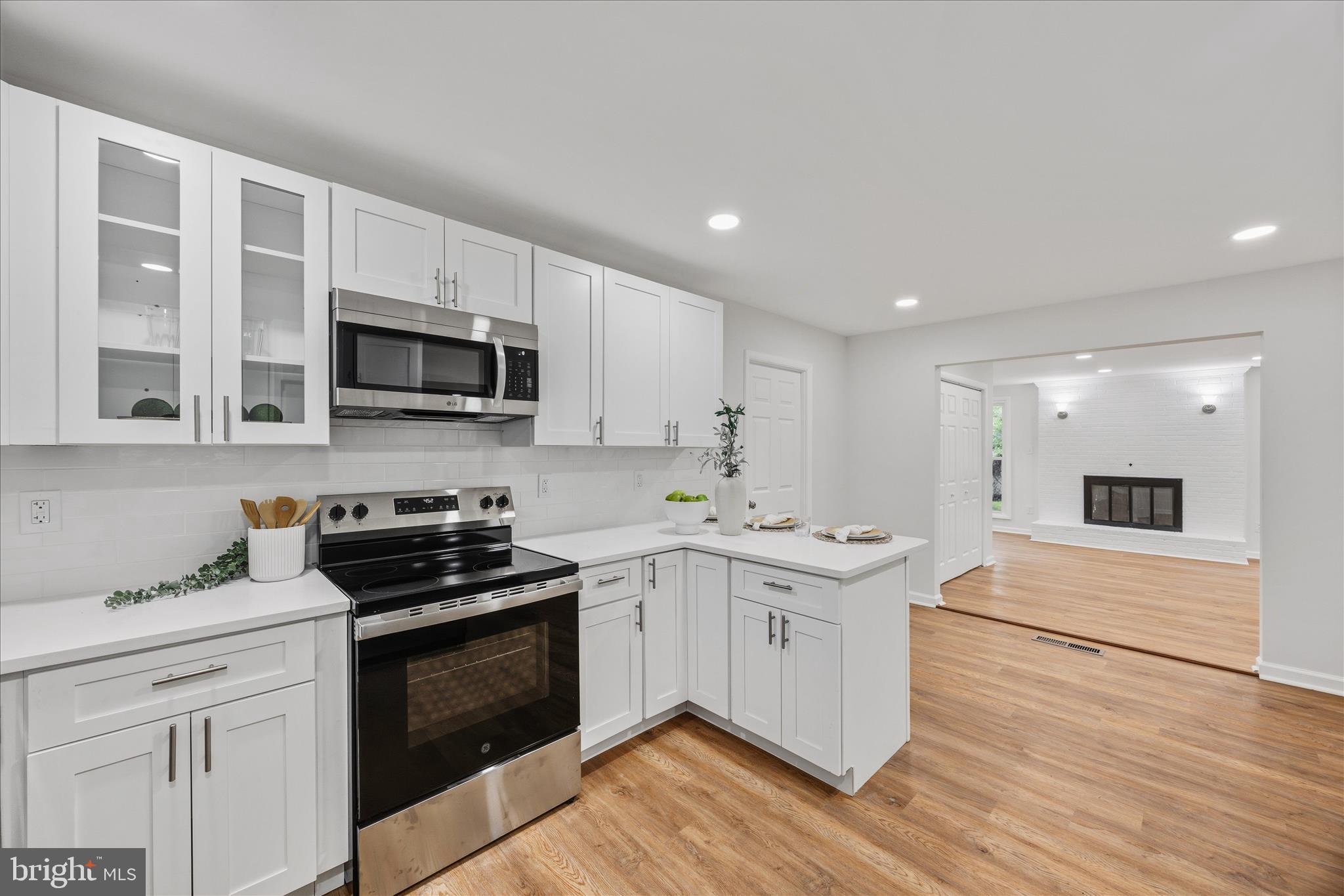 YORKTOWN AT BELAIR - Residential