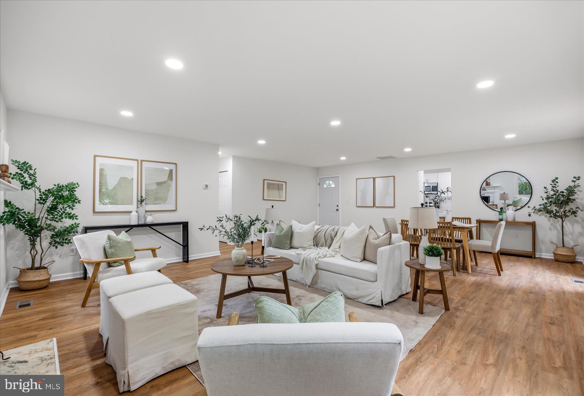 YORKTOWN AT BELAIR - Residential
