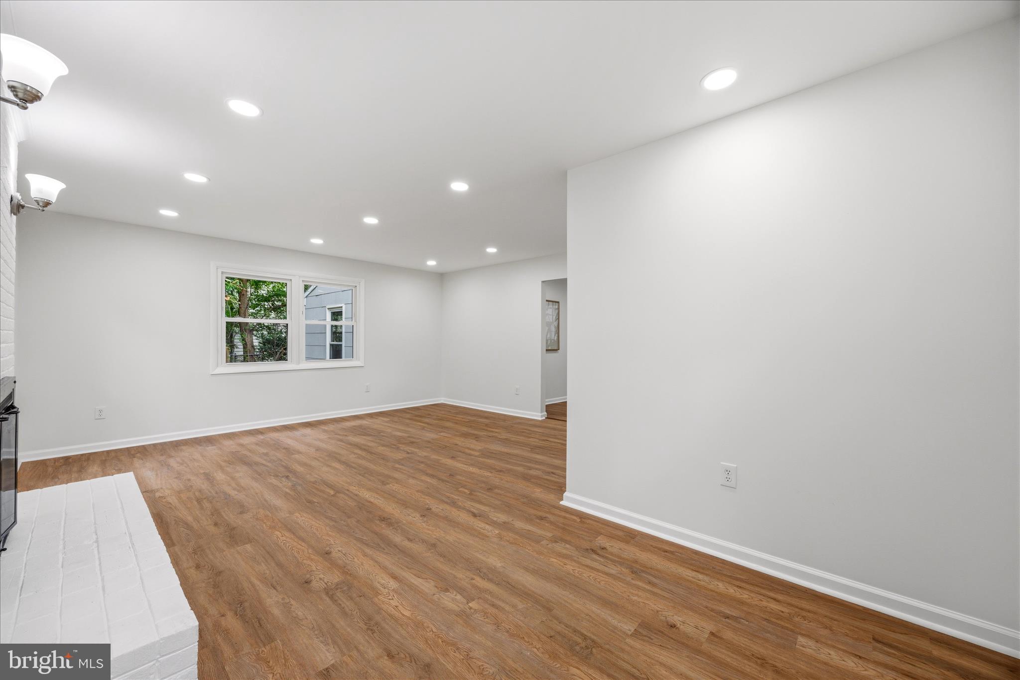 YORKTOWN AT BELAIR - Residential