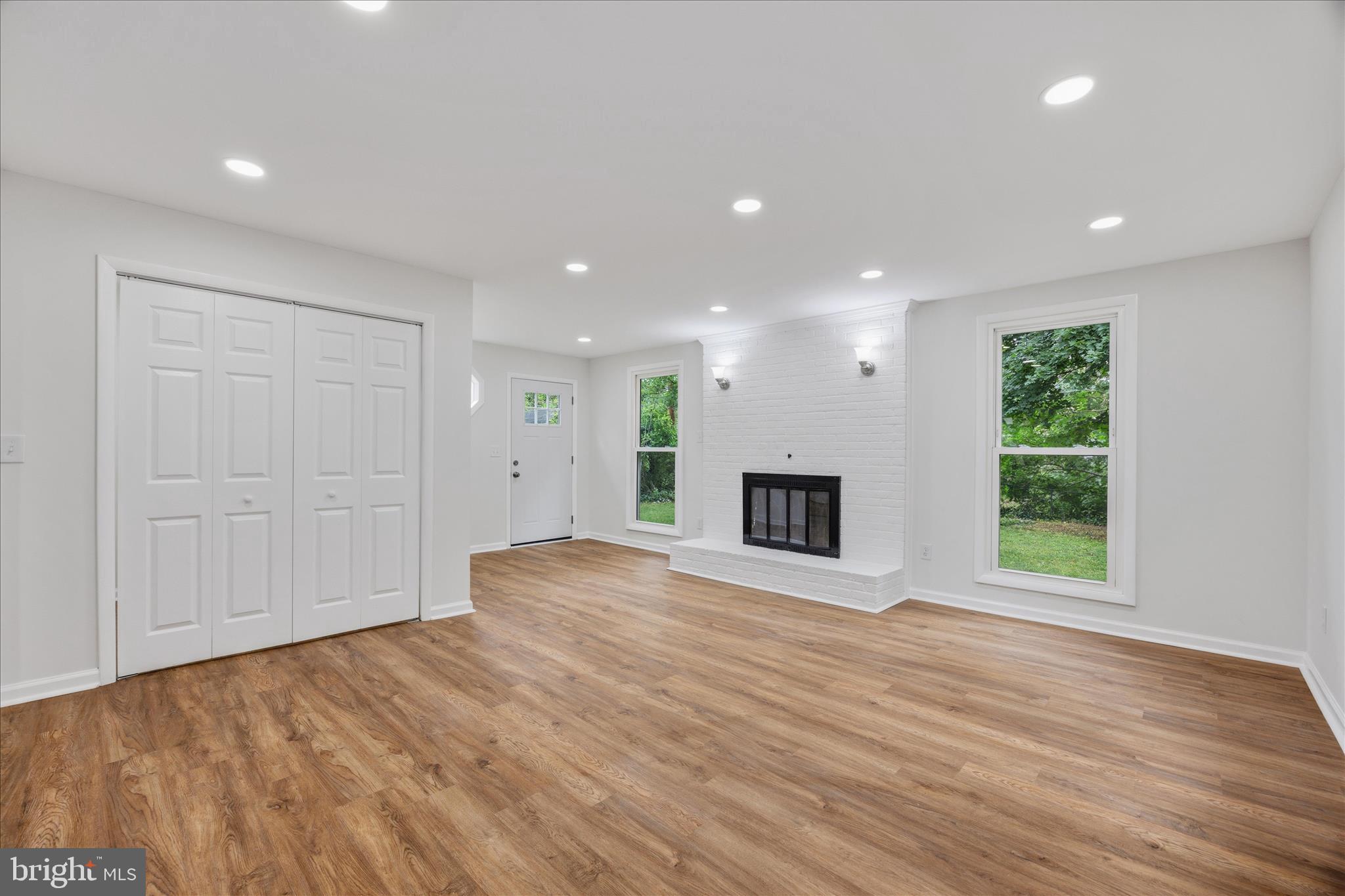 YORKTOWN AT BELAIR - Residential