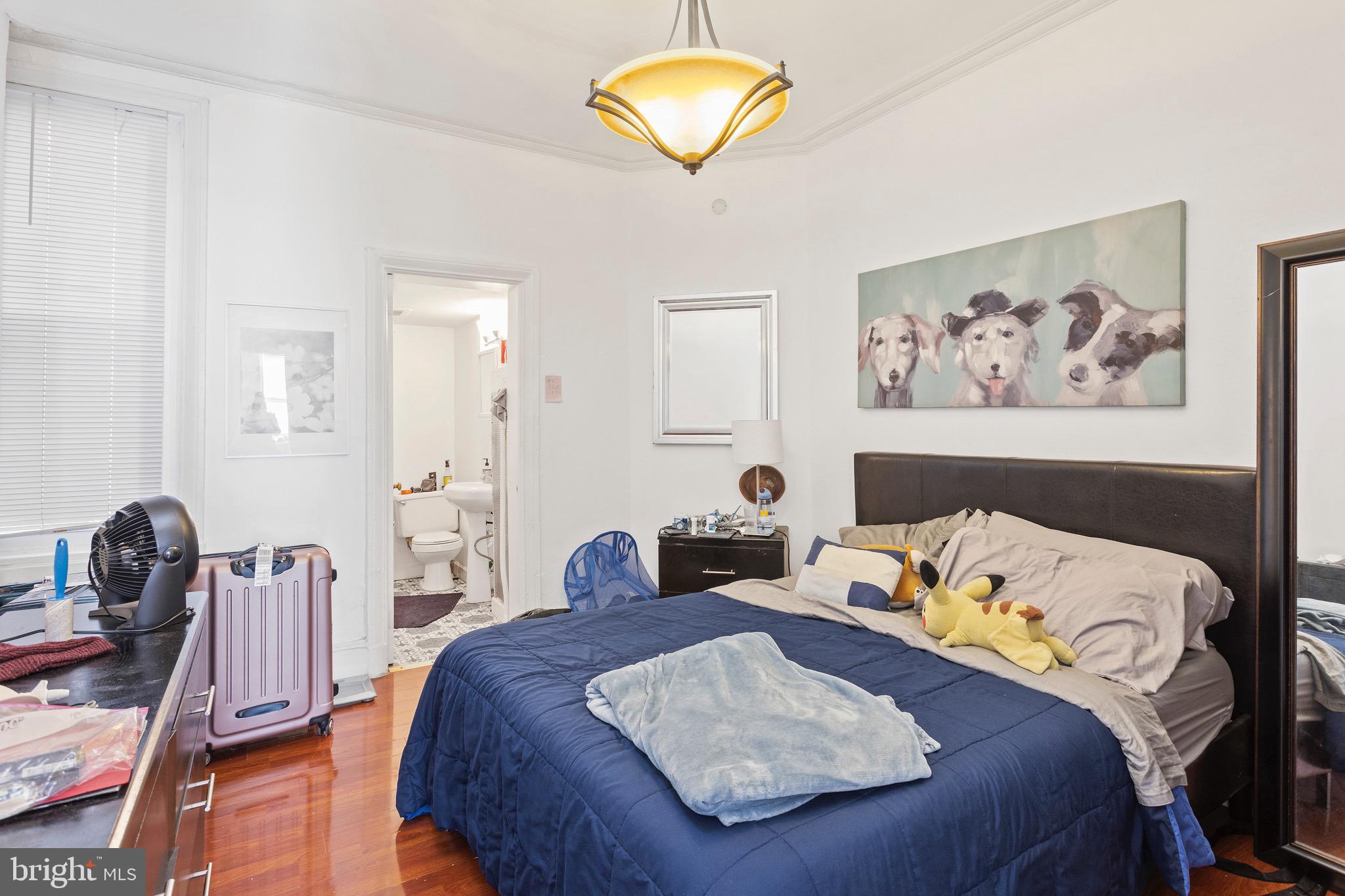 RITTENHOUSE SQUARE - Commercial Sale