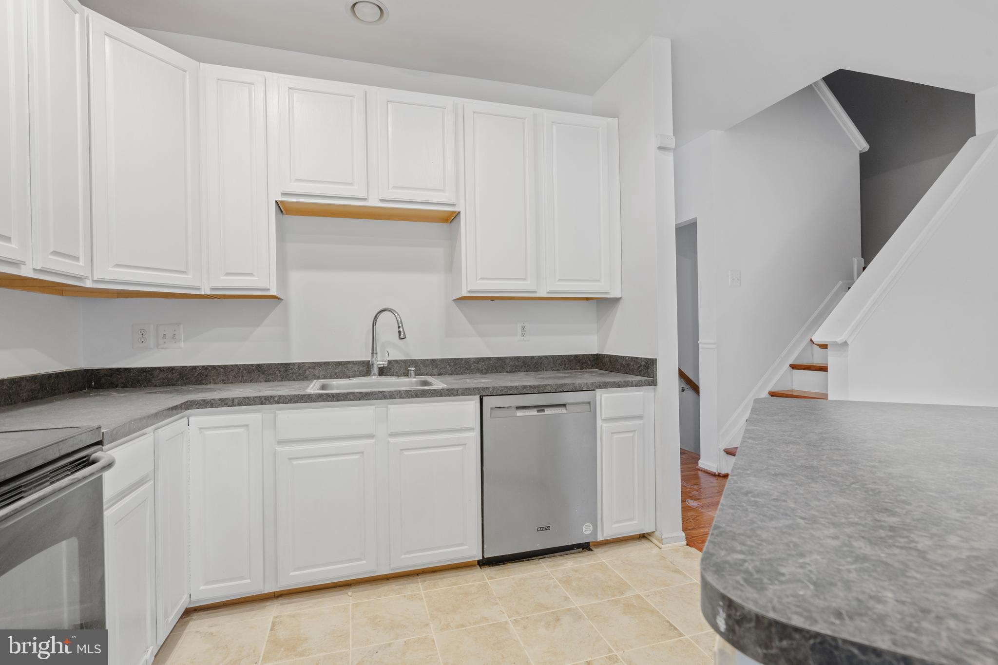THE OAKS AT WATERS EDGE - Residential Lease