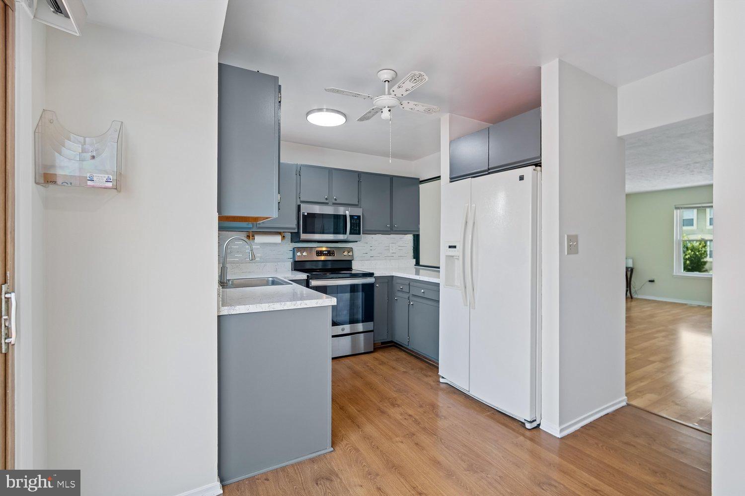 VALLEY STREAM ESTATES - Residential