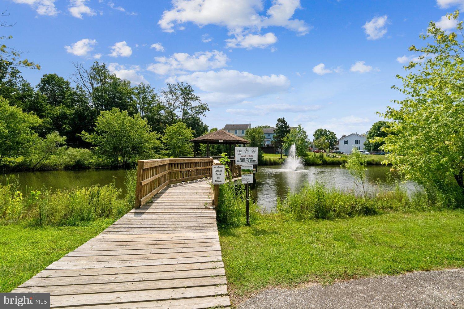 VALLEY STREAM ESTATES - Residential