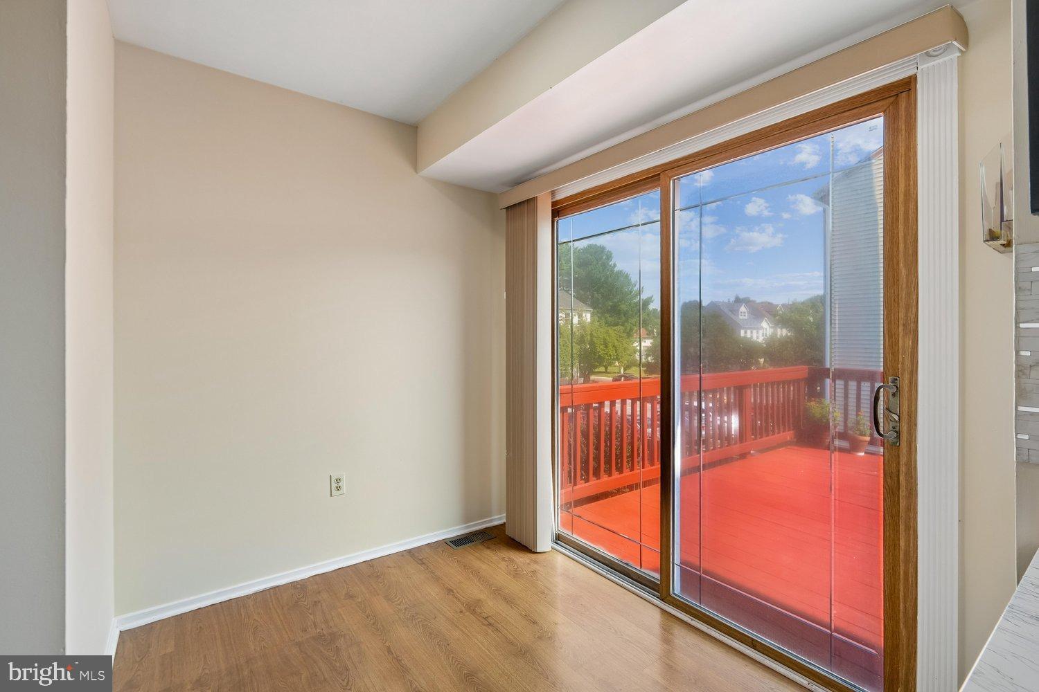 VALLEY STREAM ESTATES - Residential