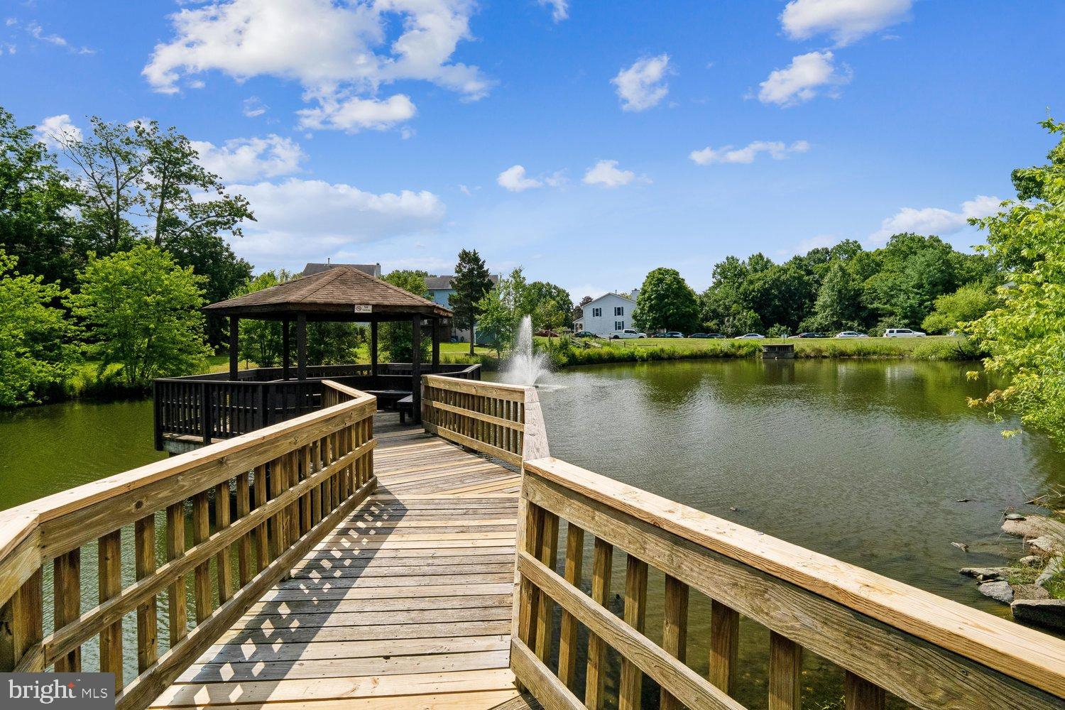VALLEY STREAM ESTATES - Residential
